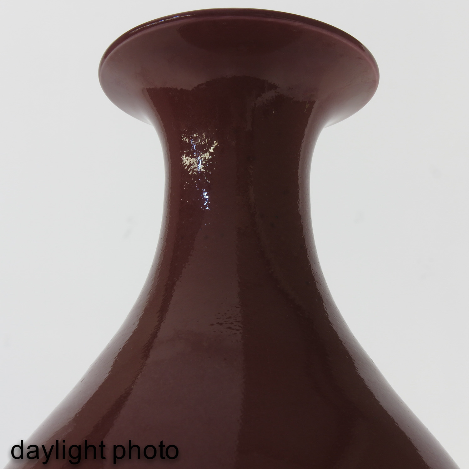 A Red Glaze Vase - Image 10 of 10