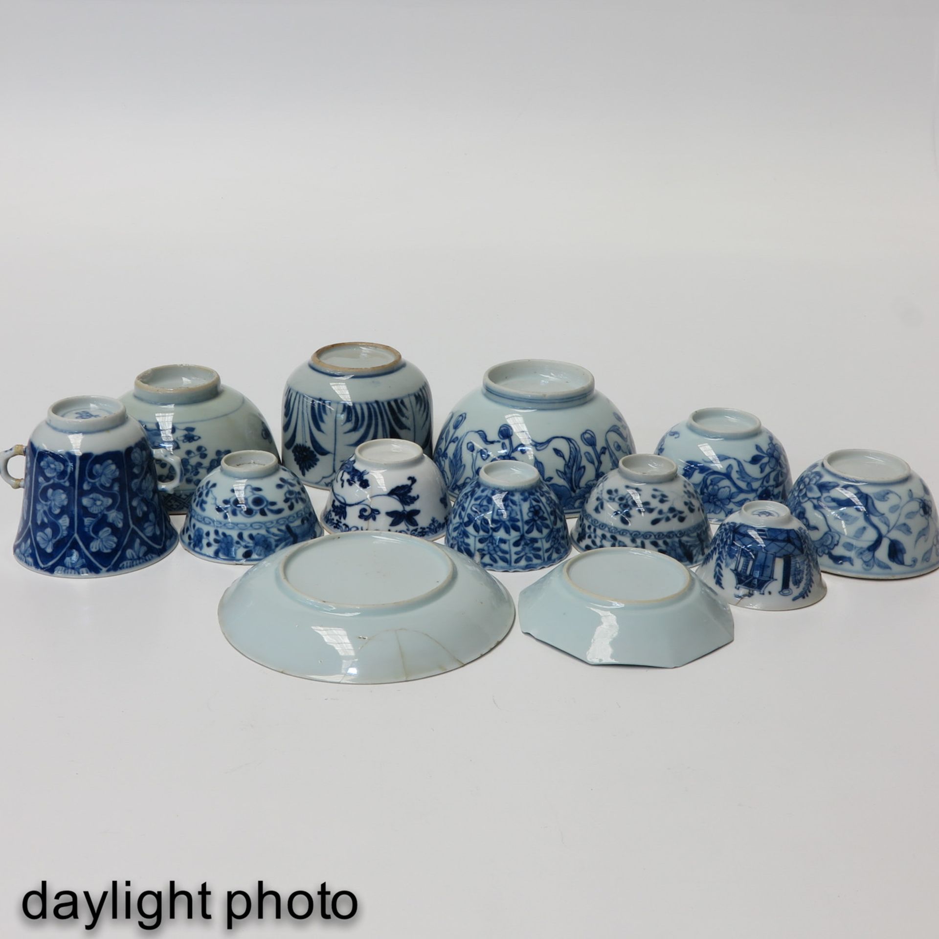 A Diverse Collection of Porcelain - Image 8 of 9