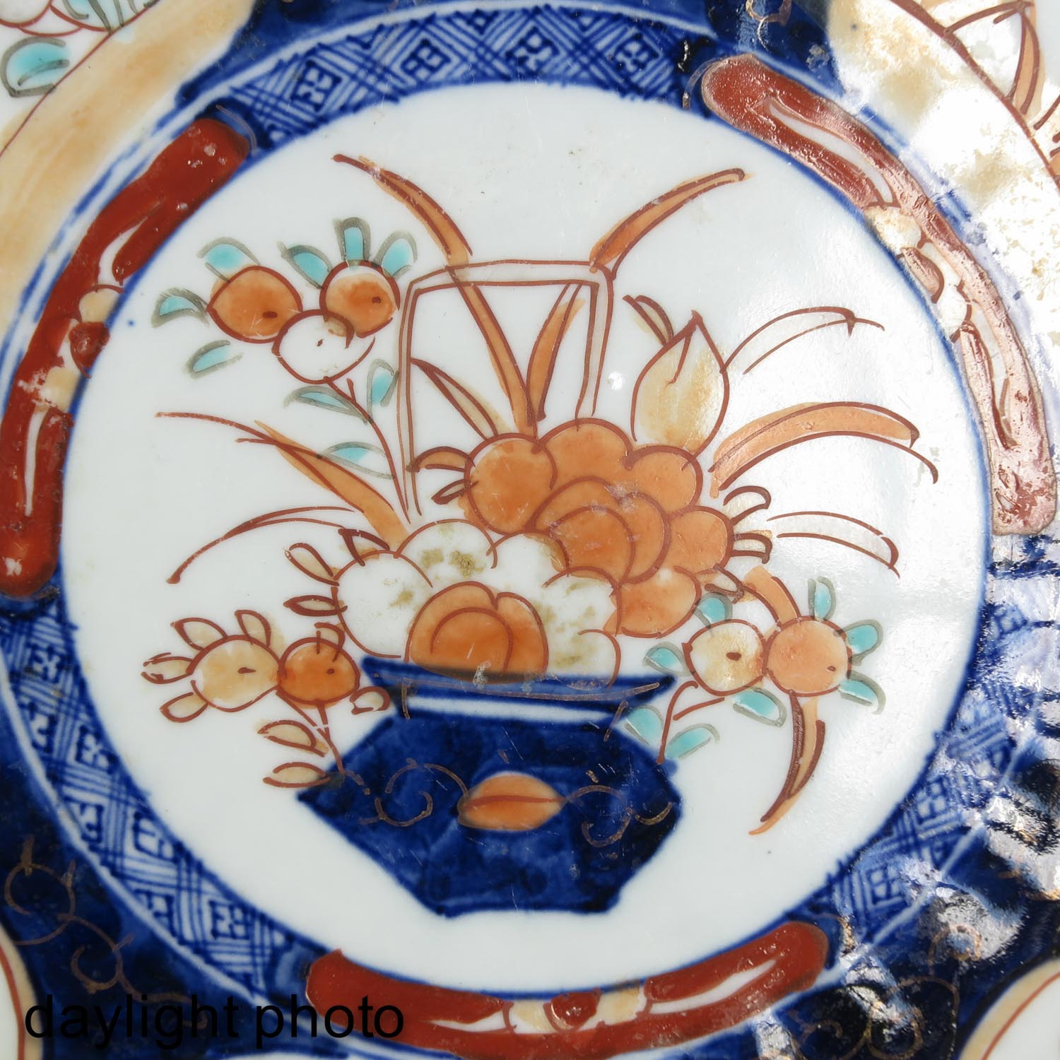 A Series of 3 Imari Bowls - Image 10 of 10