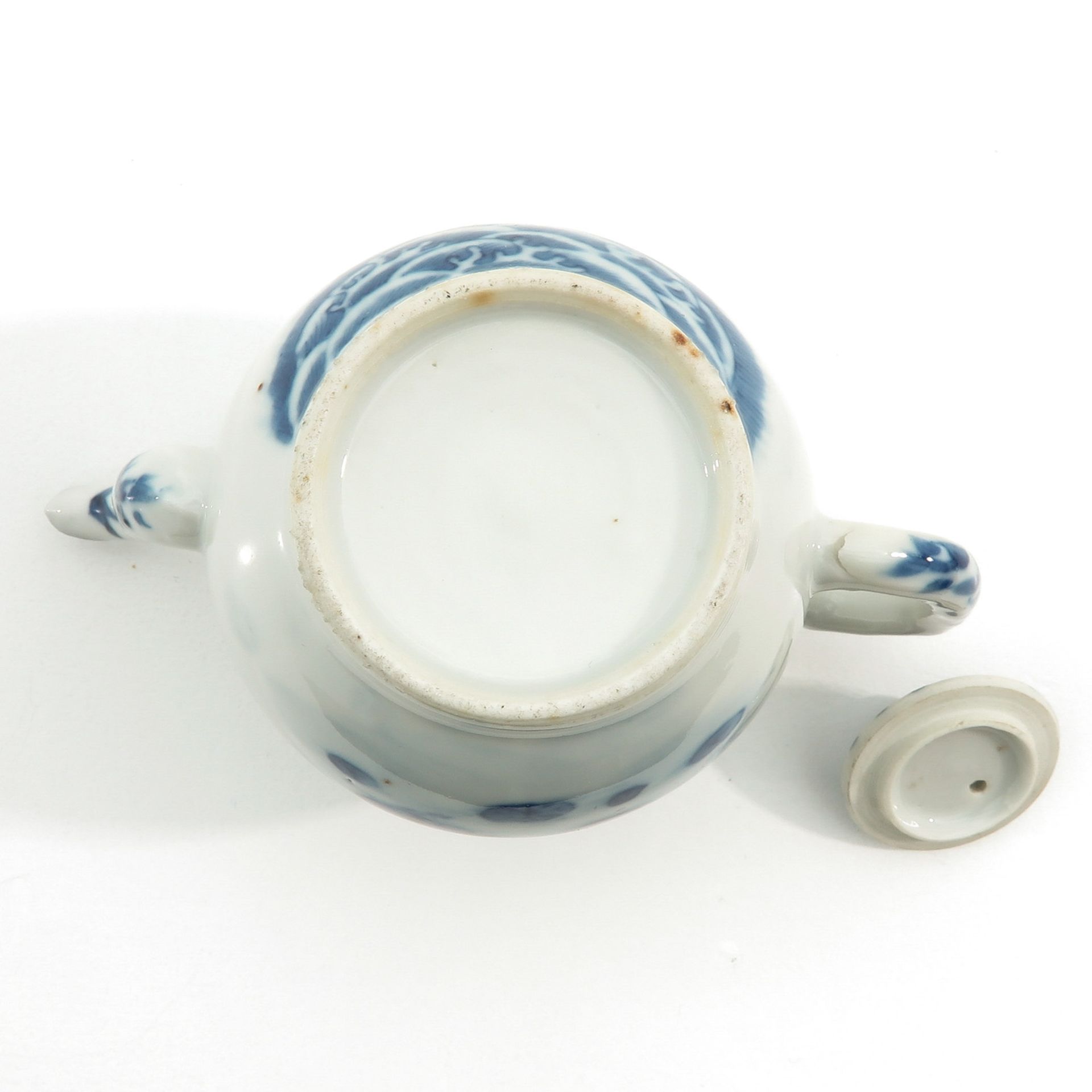 A Blue and White Teapot - Bild 5 aus 8