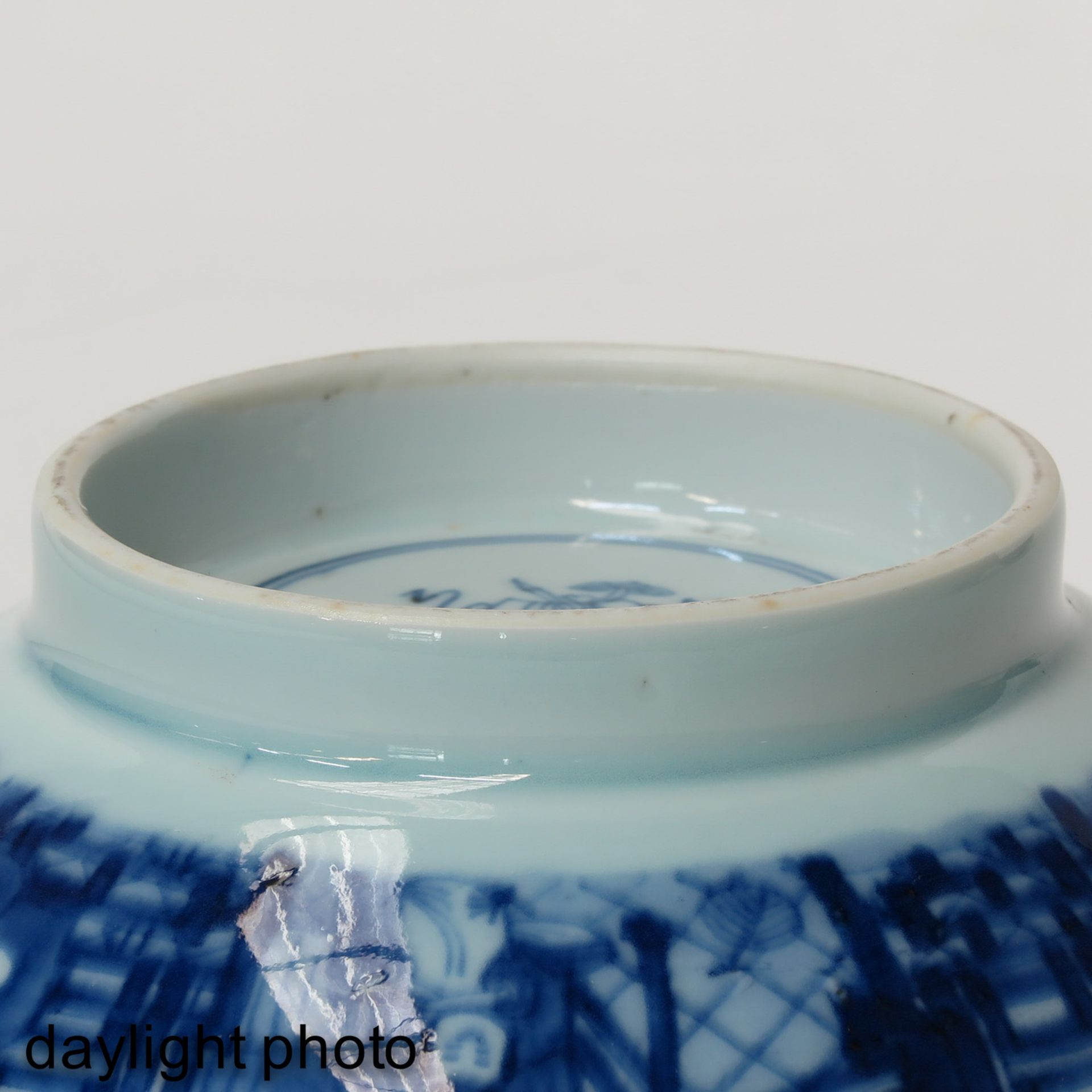 A Series of 3 Blue and White Bowls - Bild 8 aus 10