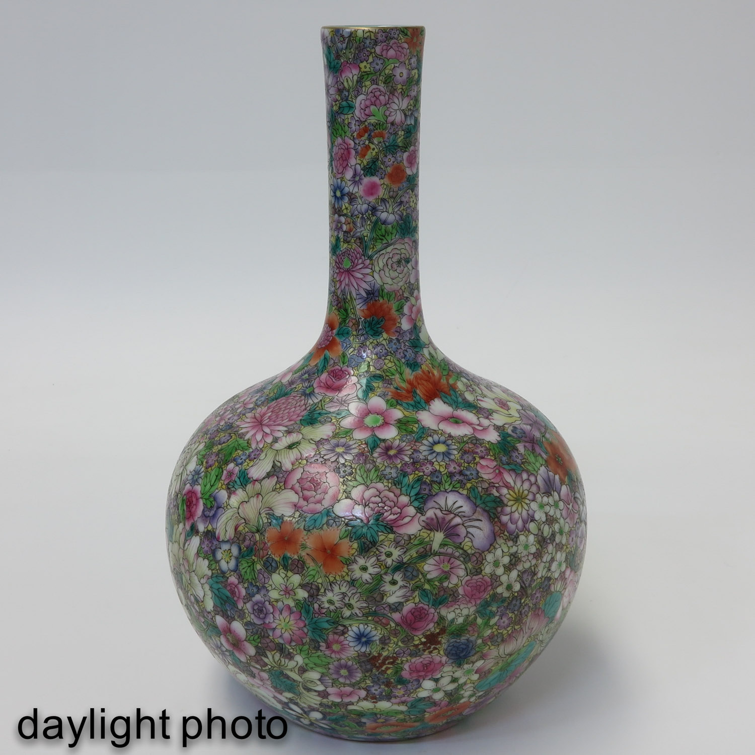 A Mille Fleur Decor Bottle Vase - Image 7 of 10