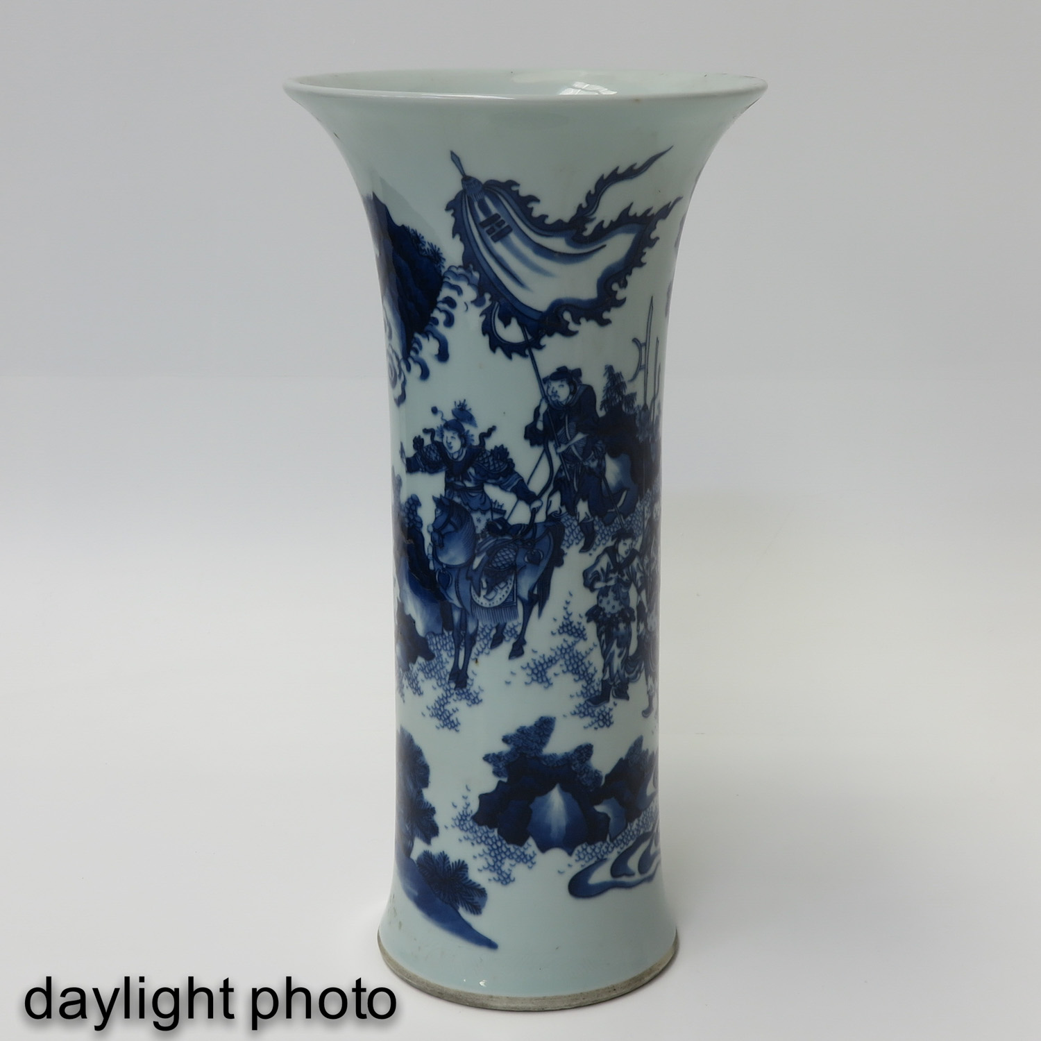 A Blue and White Vase - Image 7 of 10