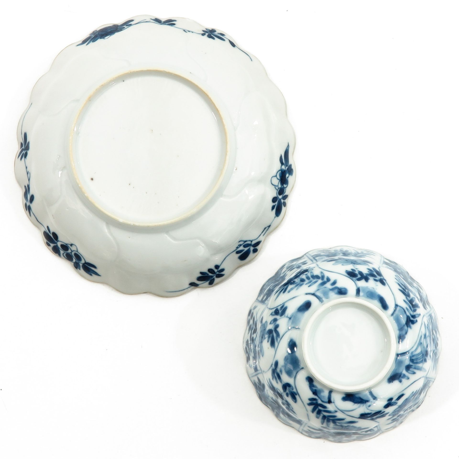 A Blue and White Cup and Saucer - Bild 6 aus 10