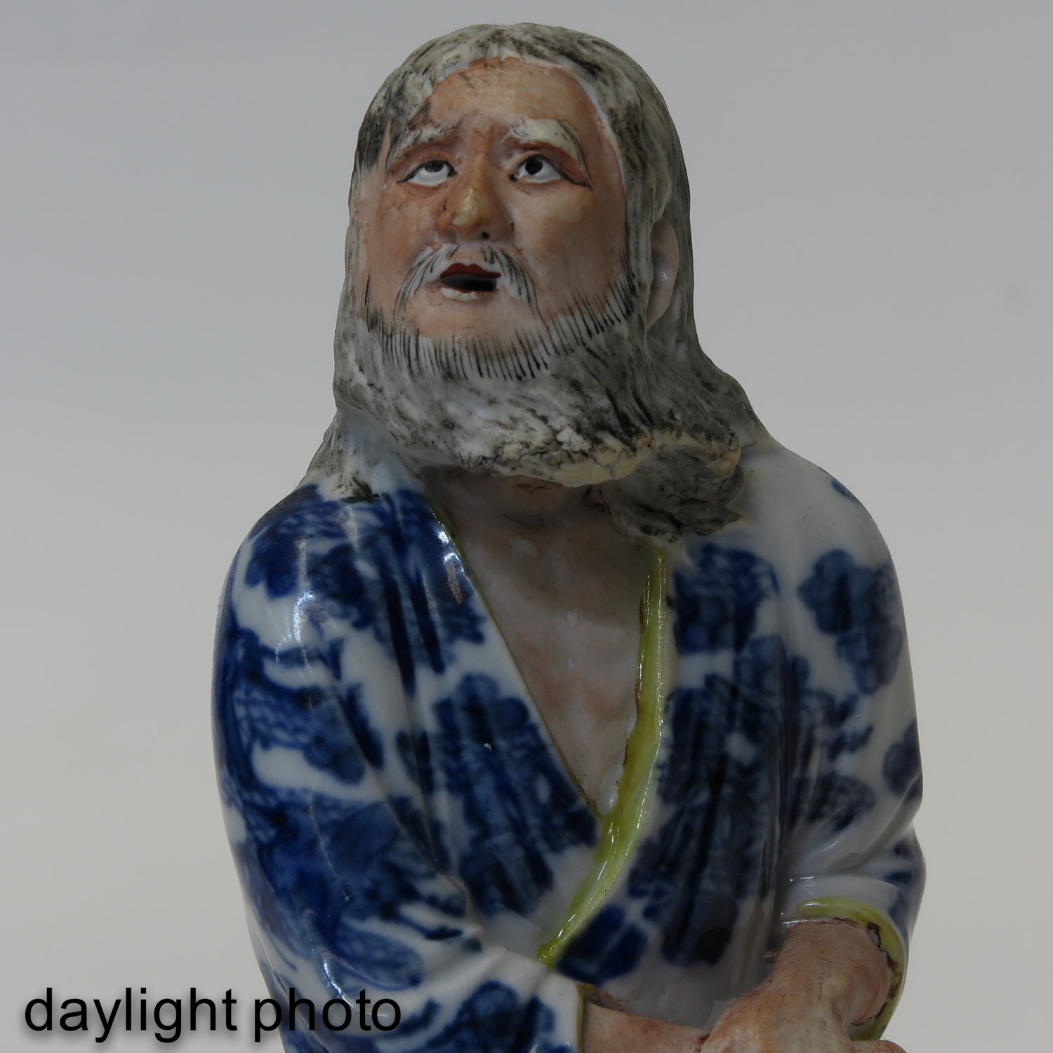 A Lot of 2 Chinese Porcelain Sculptures - Image 9 of 10