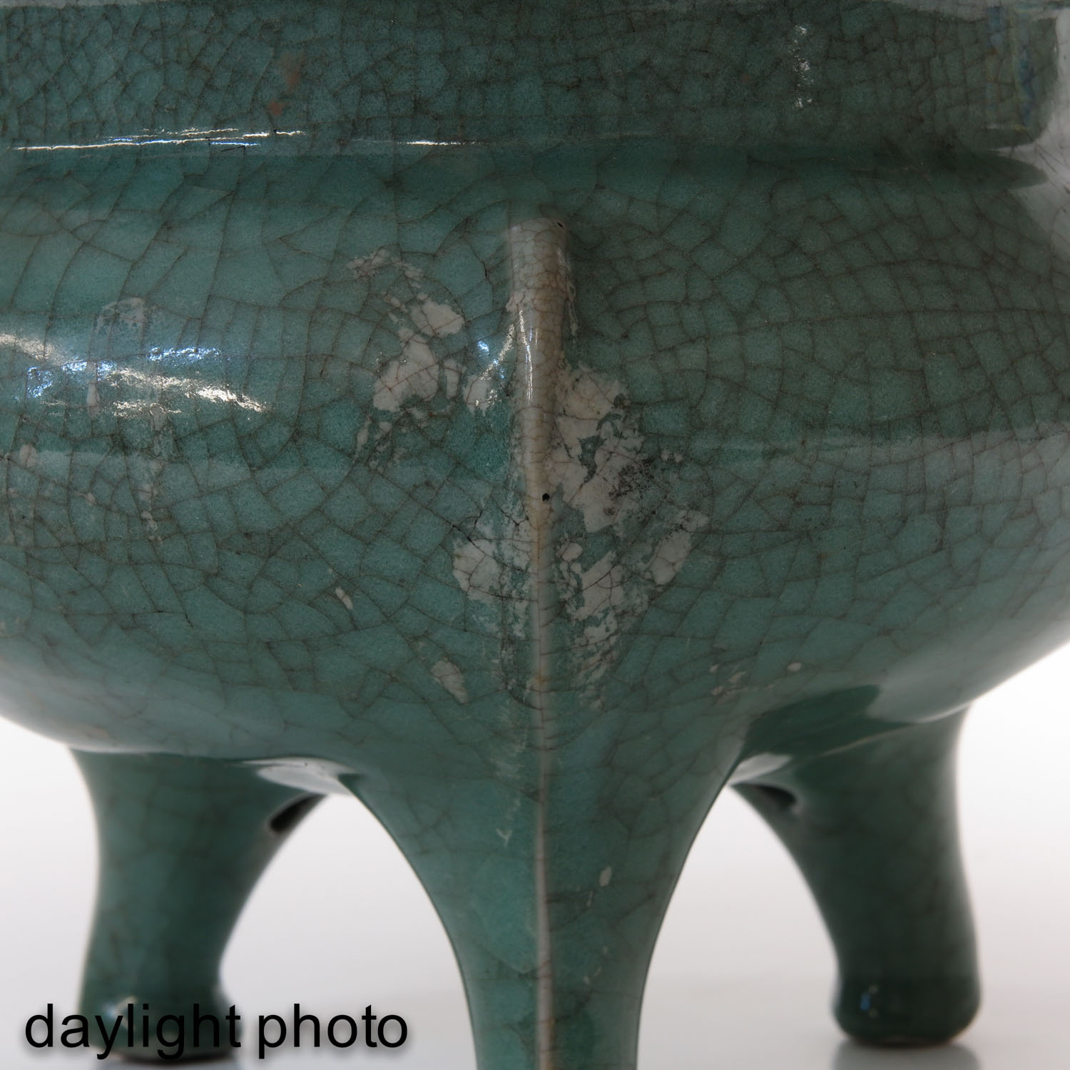 A Celadon Tripod Censer - Image 9 of 9