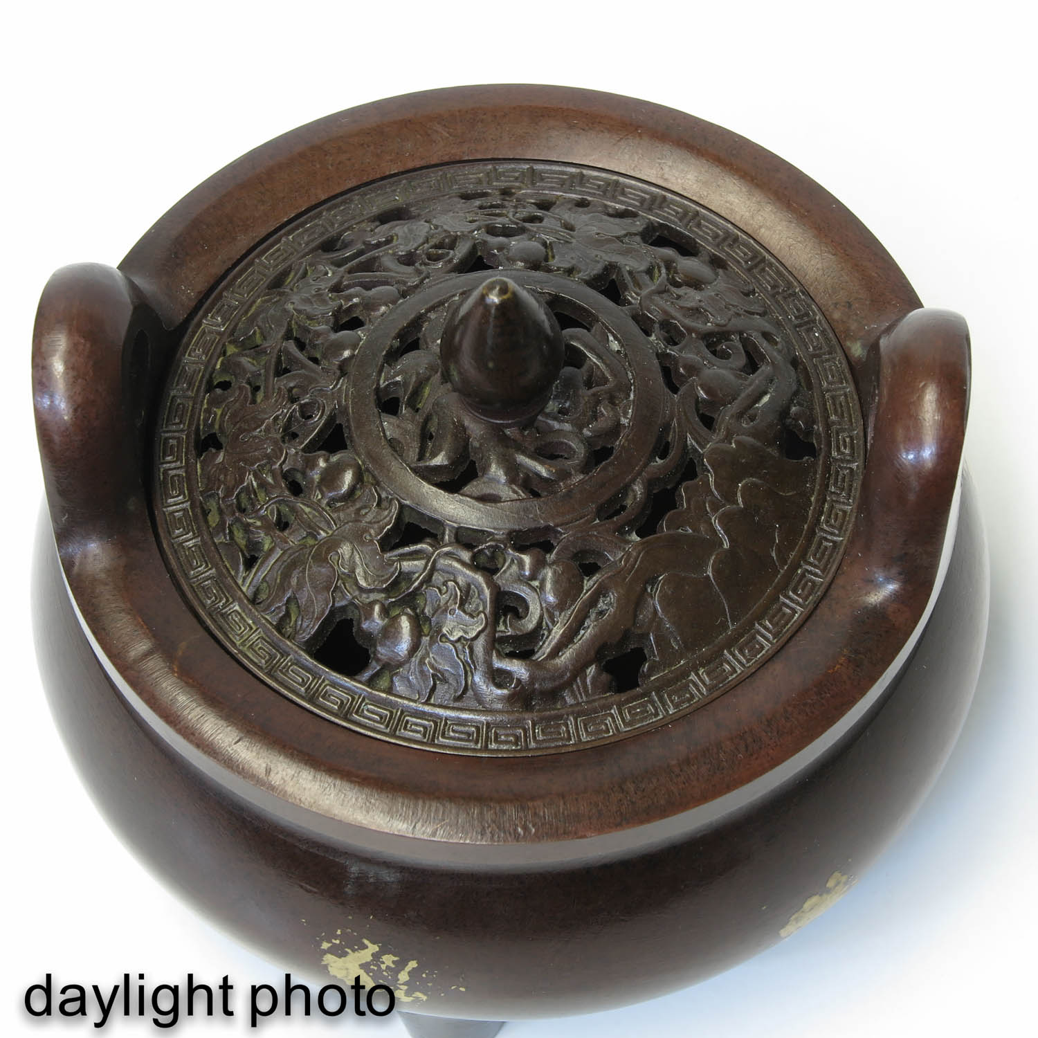 A Bronze Censer with Cover - Image 10 of 10