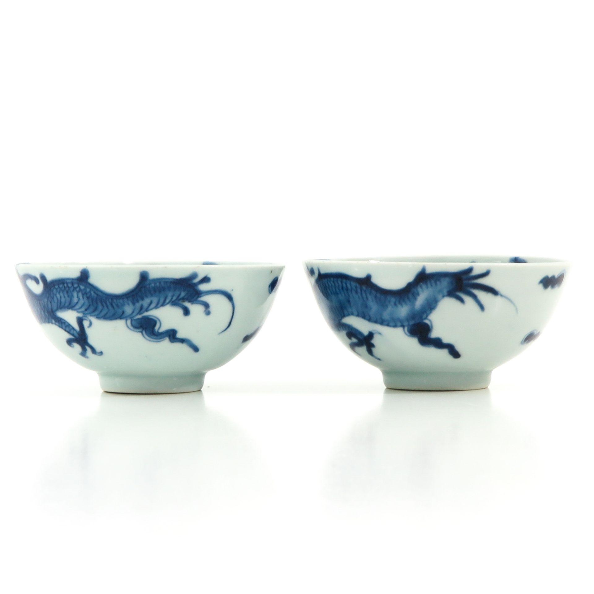 A Pair of Blue and White Bowls - Image 2 of 10