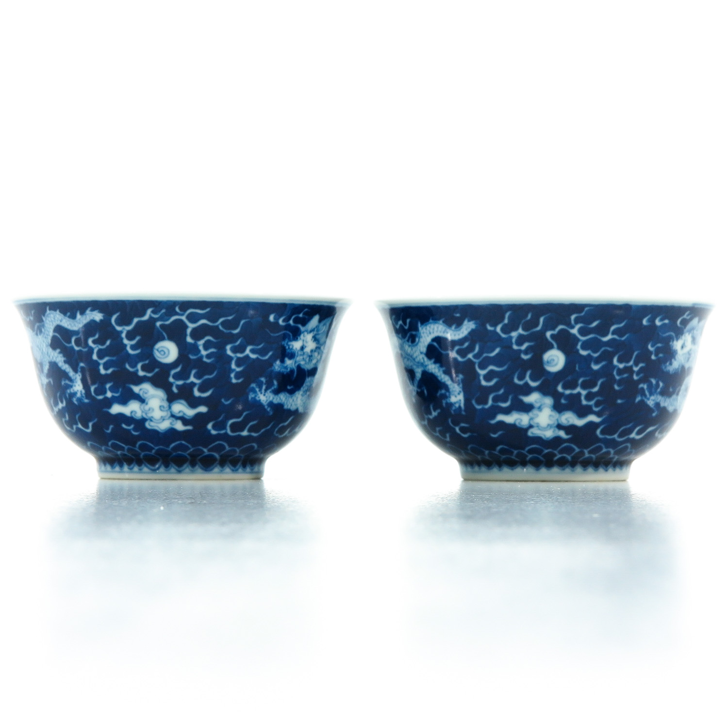 A Pair of Dragon Decor Cups - Image 4 of 10