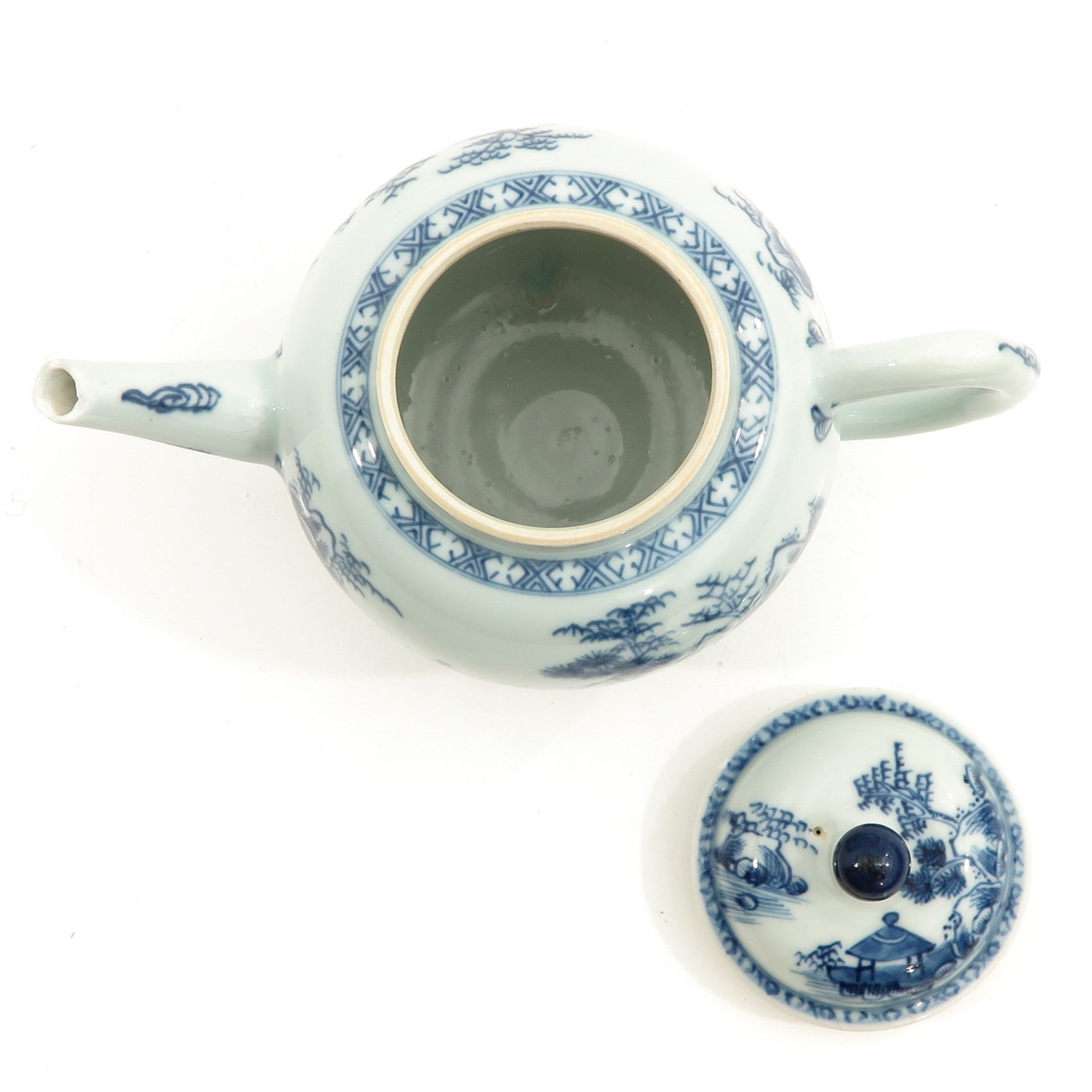 A Blue and White Teapot - Image 5 of 9