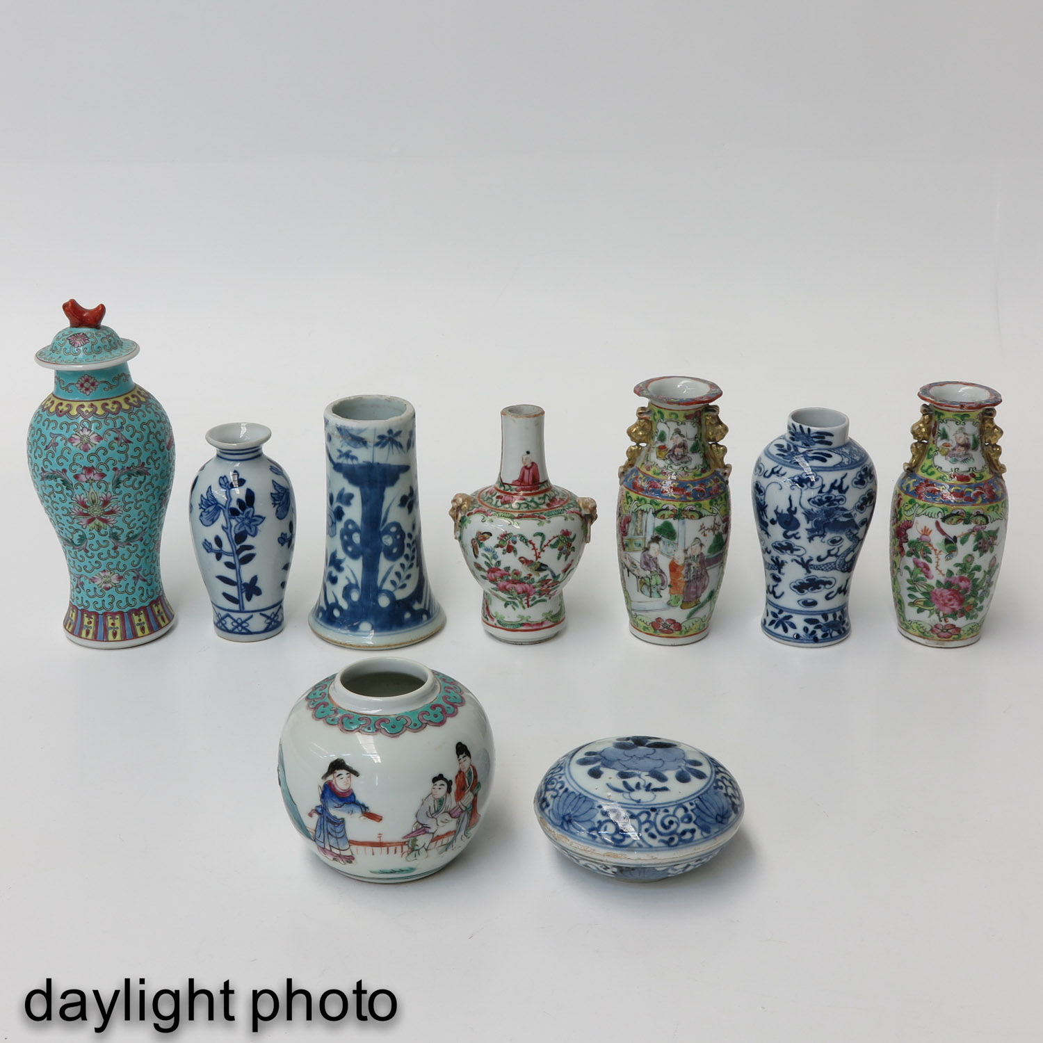 A Diverse Collection of Porcelain - Image 7 of 10