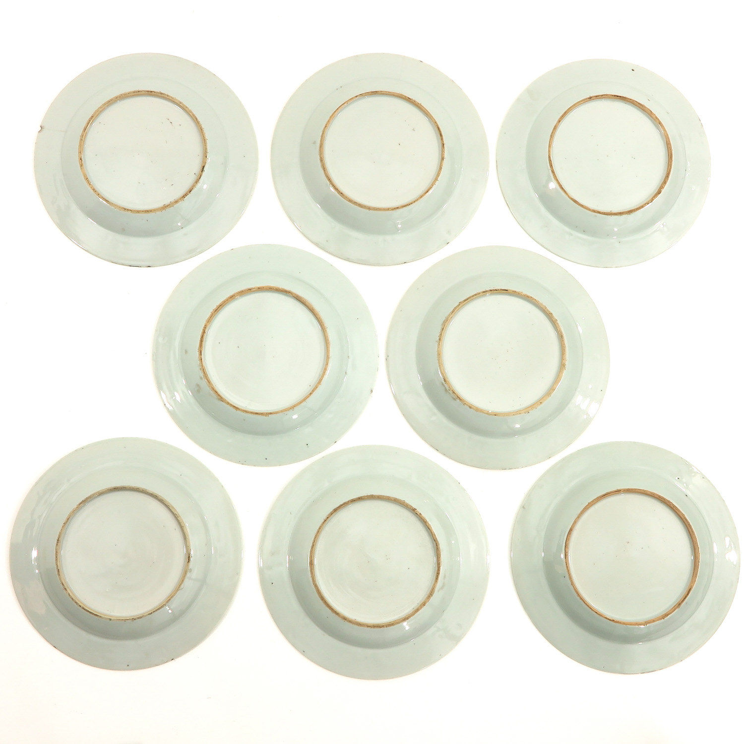 A Series of 8 Famille Rose Plates - Image 2 of 10