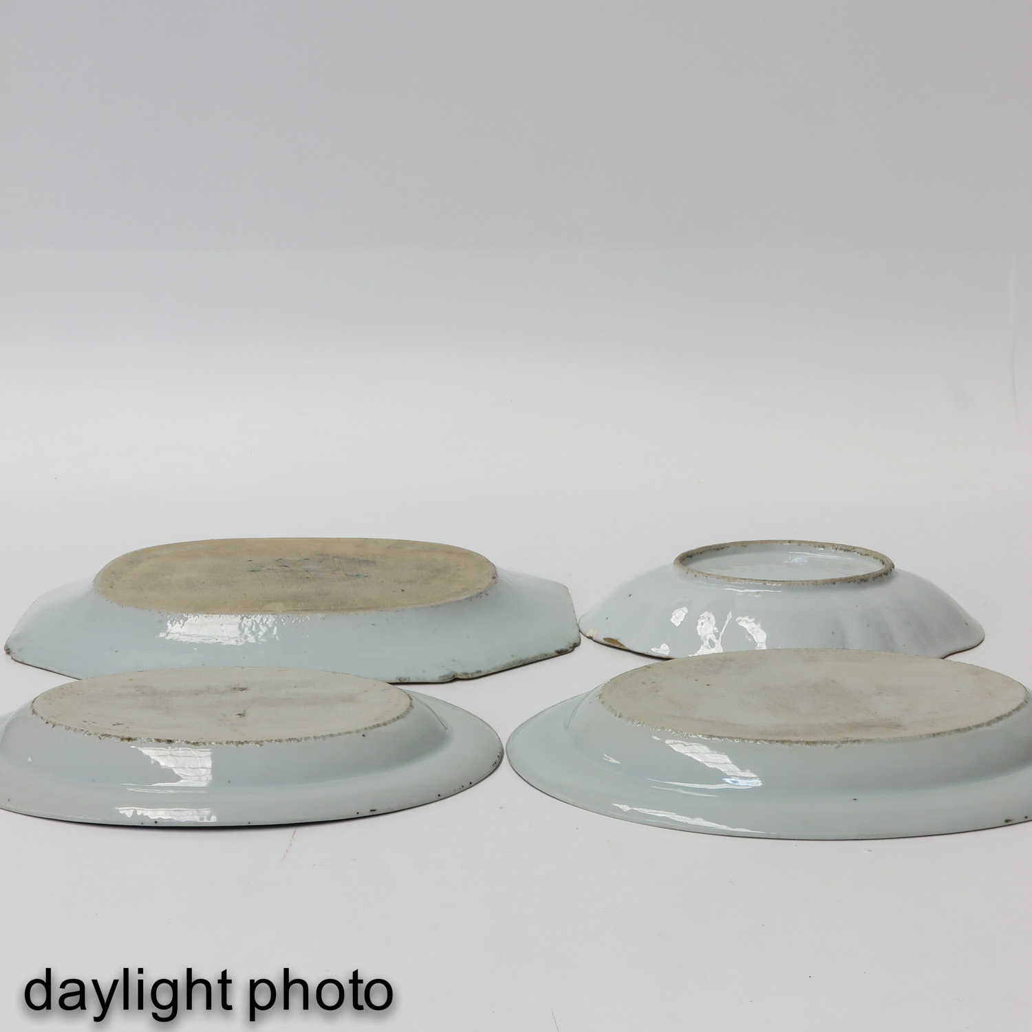 A Diverse Collection of 4 Trays - Image 10 of 10