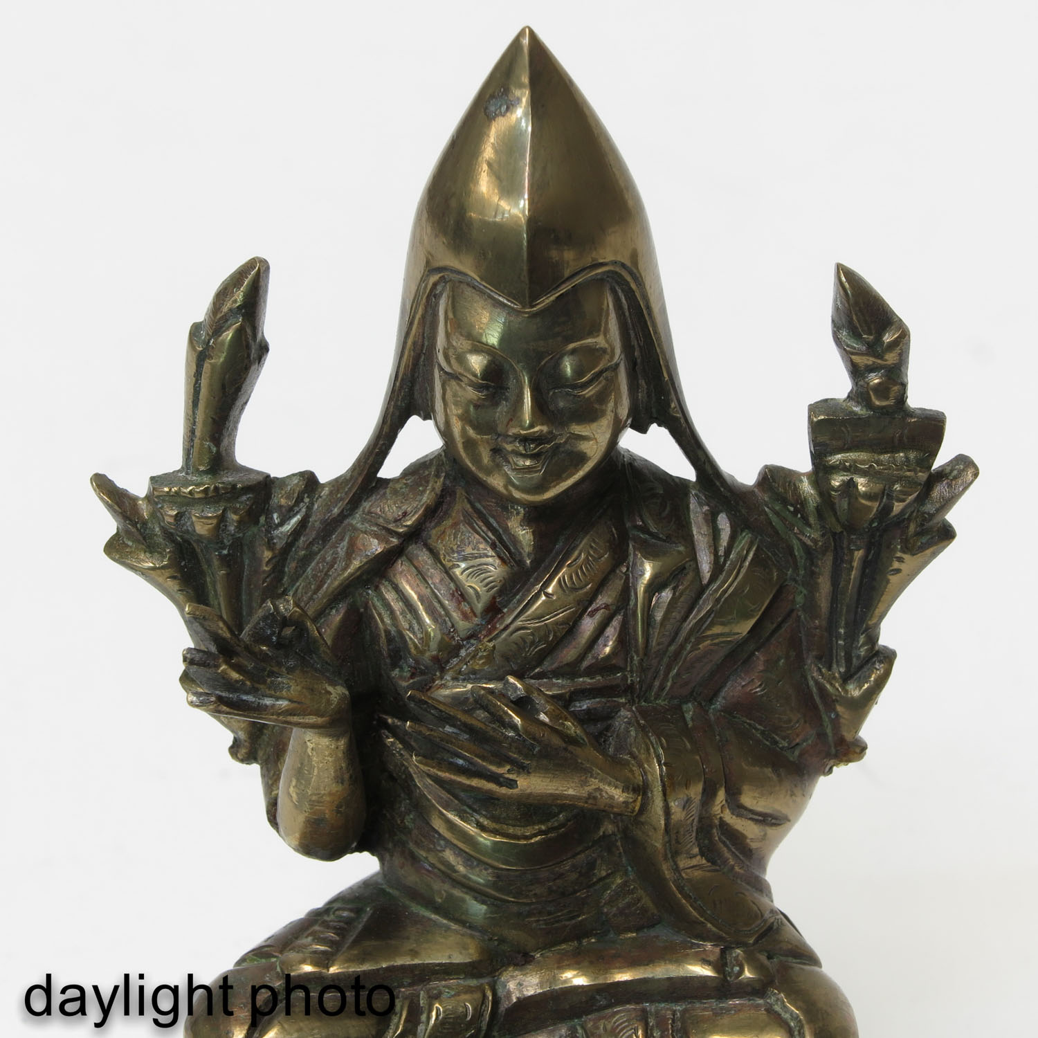 A Bronze Tibetan Lama Sculpture - Image 9 of 9