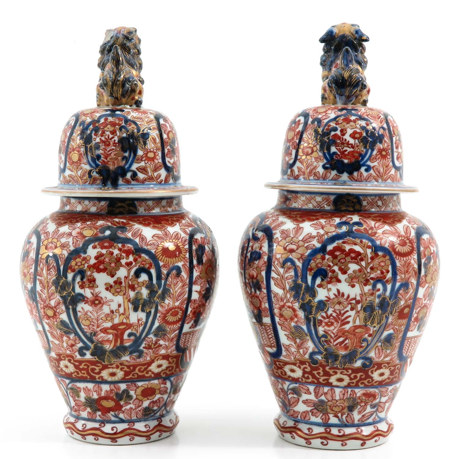 A Pair of Imari Vases and Covers - Image 2 of 10