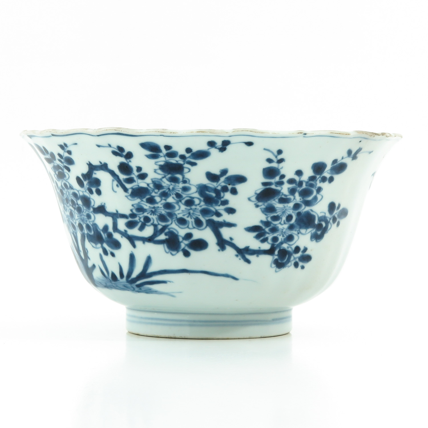 A Blue and White Bowl - Image 2 of 10