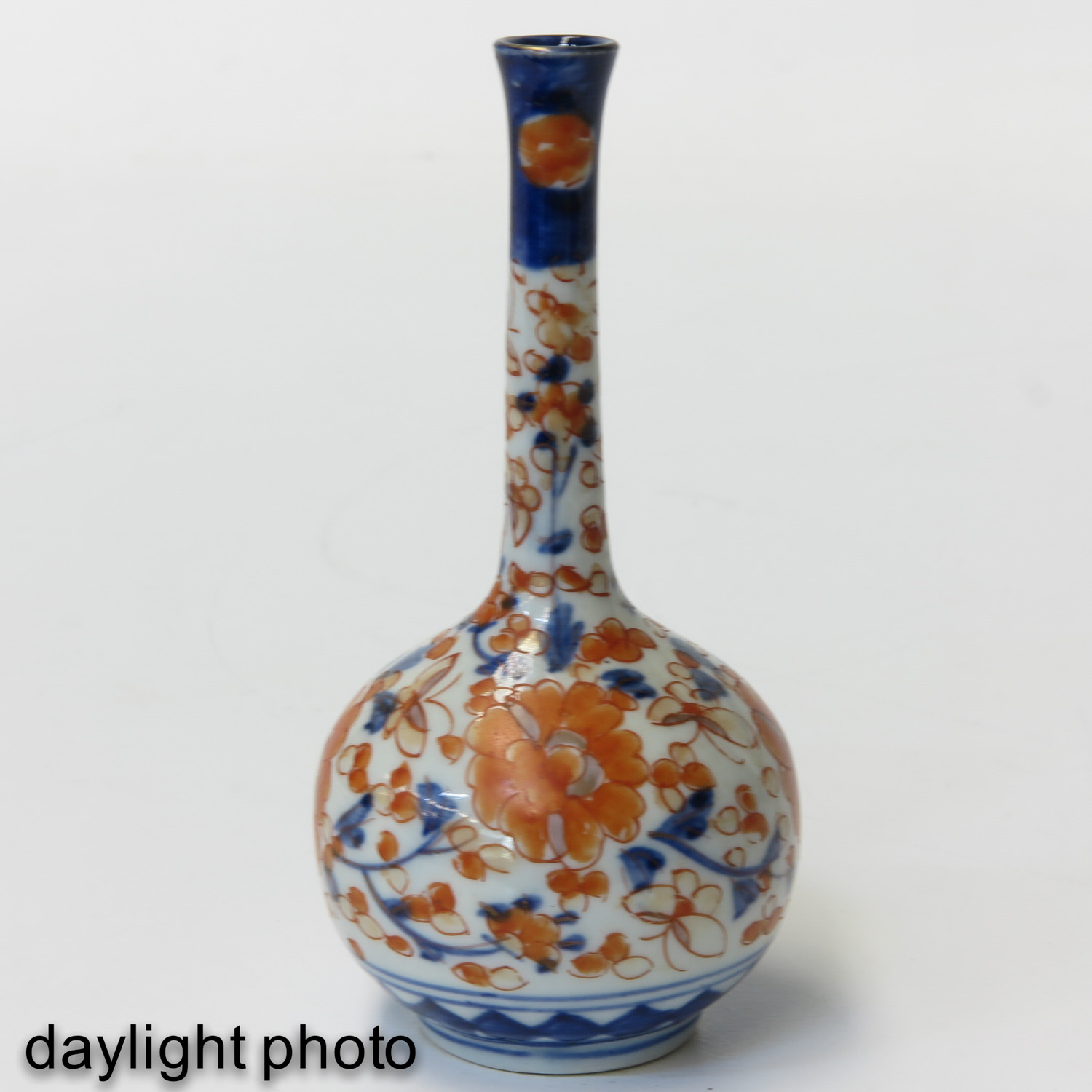 An Imari Vase - Image 7 of 9