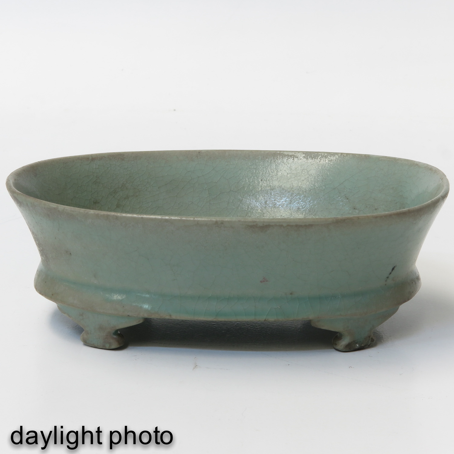 A Celadon Planter - Image 7 of 9