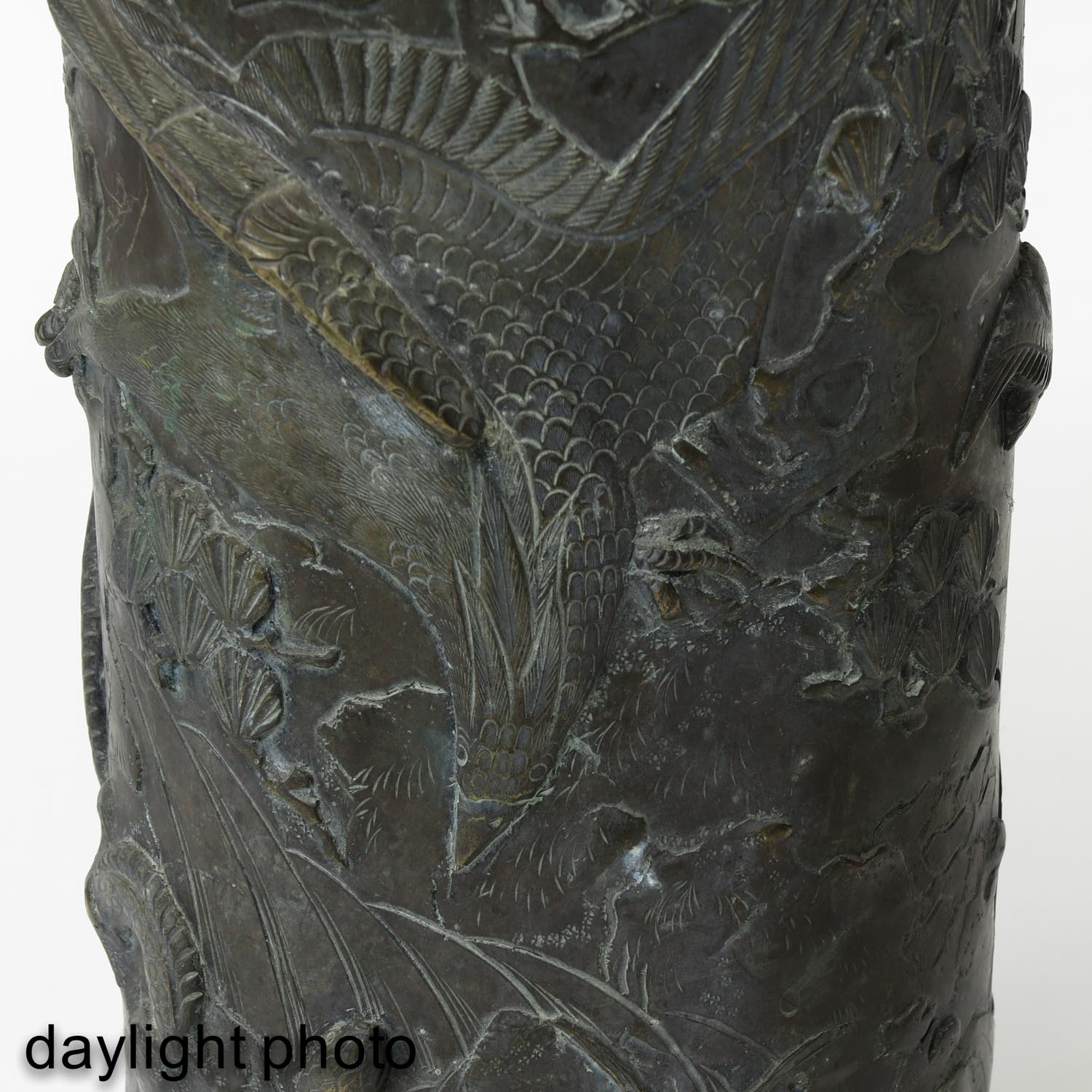 A Bronze Cylinder Vase - Image 9 of 9