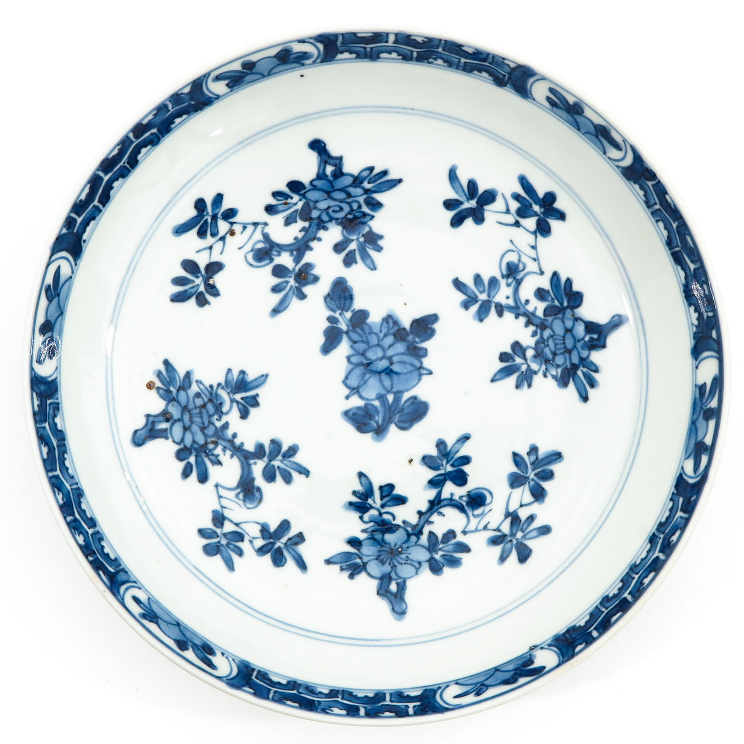 A Lot of 3 Blue and White Plates - Image 7 of 10