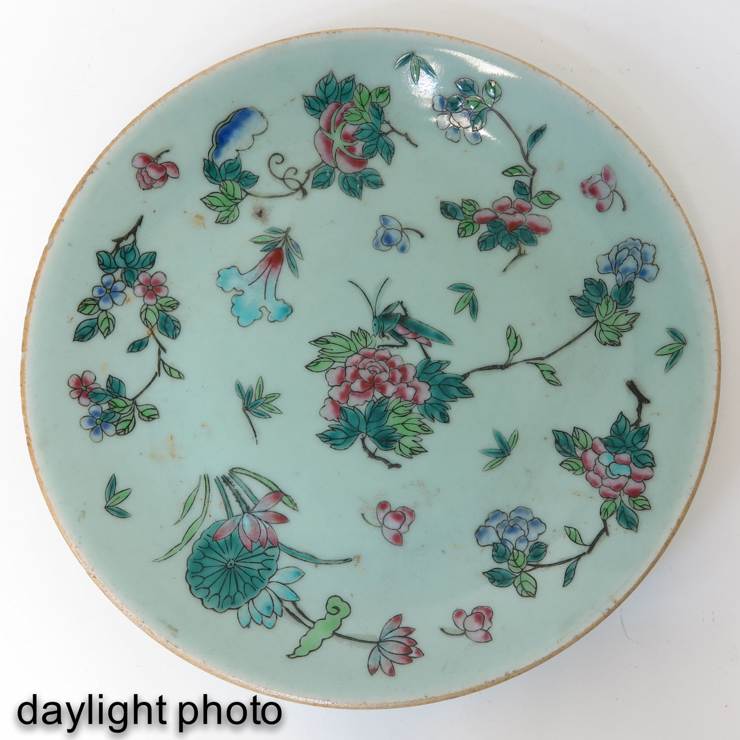 A Series of 3 Cantonese Plates - Image 7 of 10