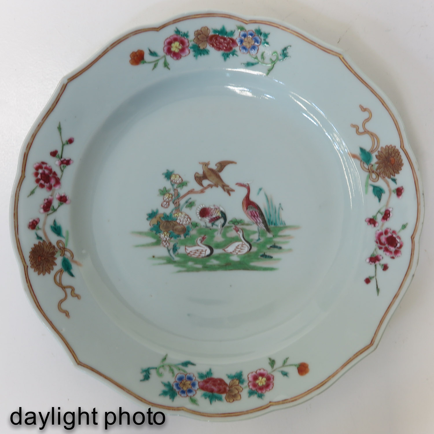 A Famille Rose Plate - Image 3 of 5