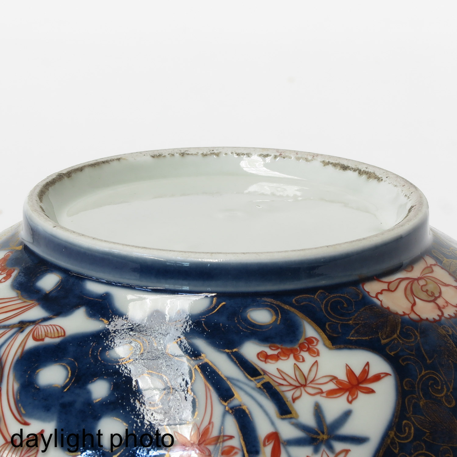 An Imari Bowl - Image 8 of 9