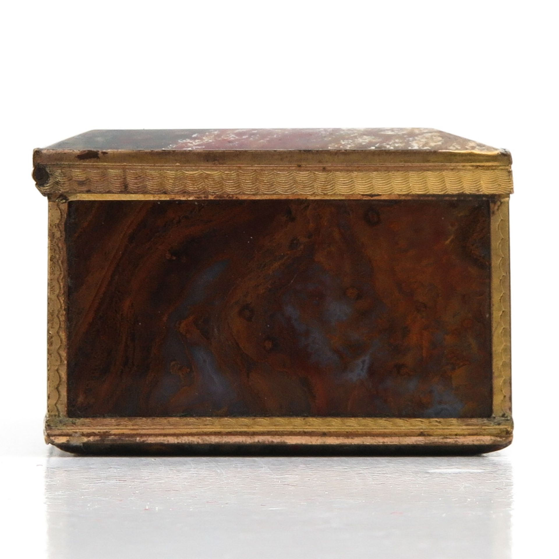 A 19th Century Snuff Box - Image 4 of 9