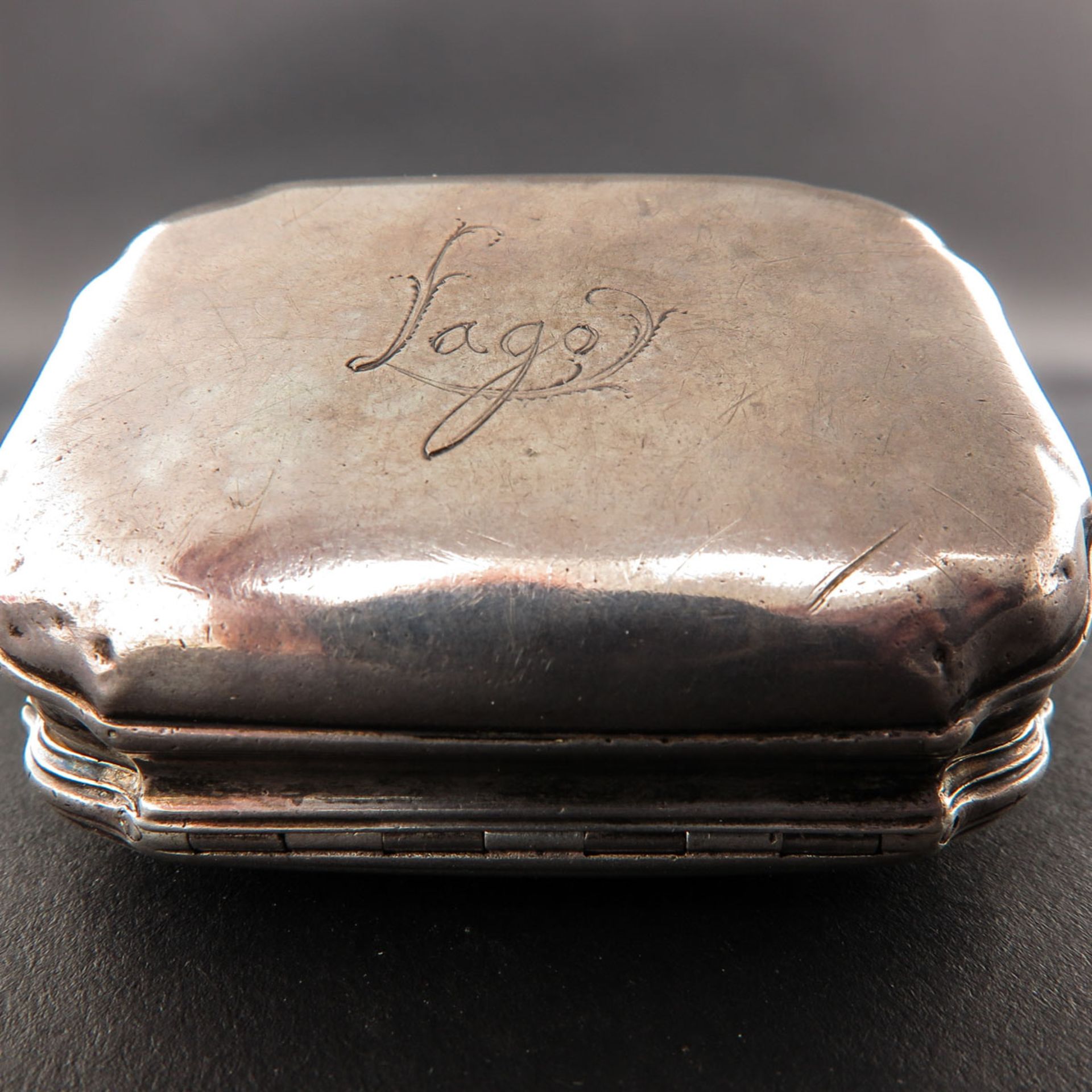 An 18th Century Snuff Box - Image 9 of 10