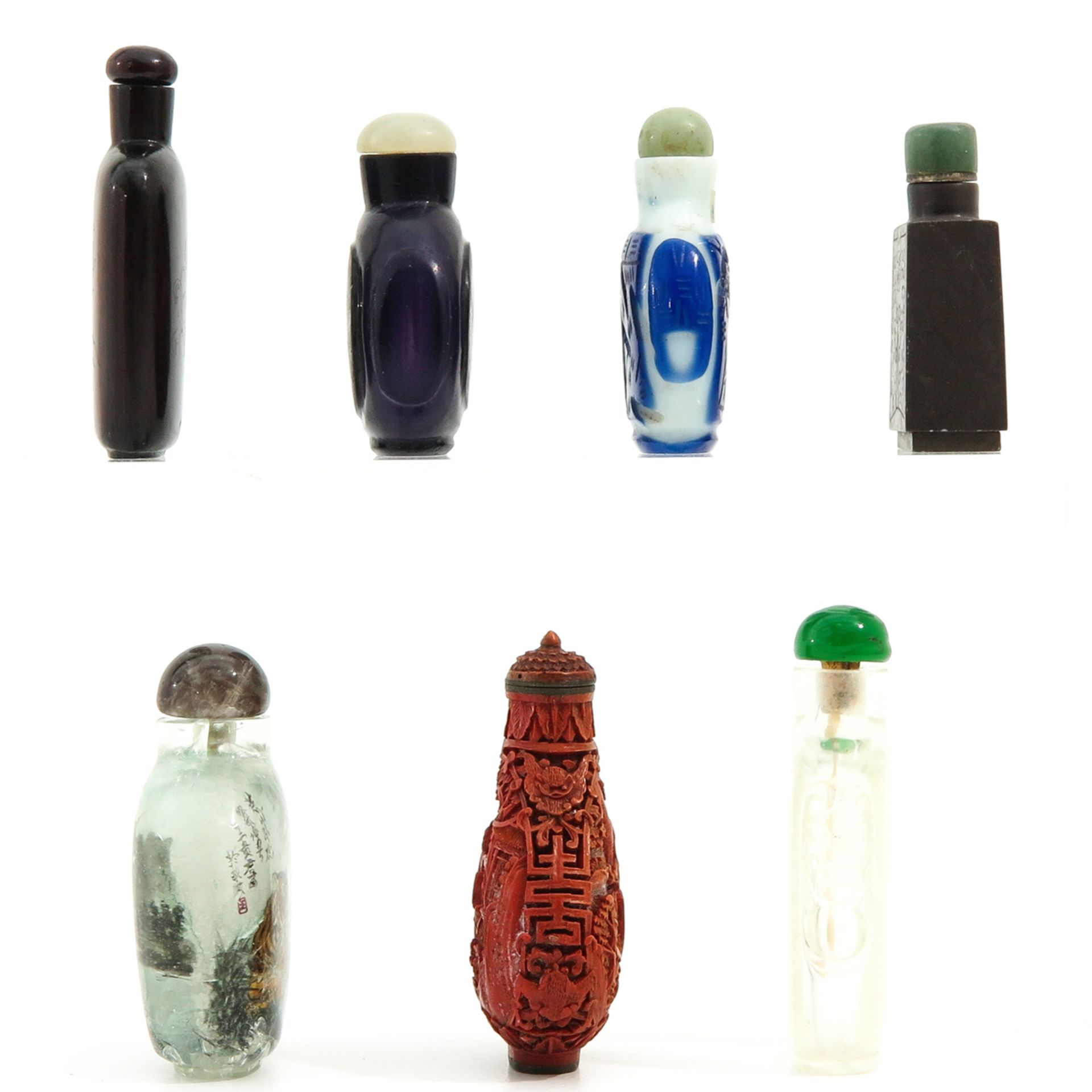 A Collection of 7 Snuff Bottles - Bild 2 aus 10