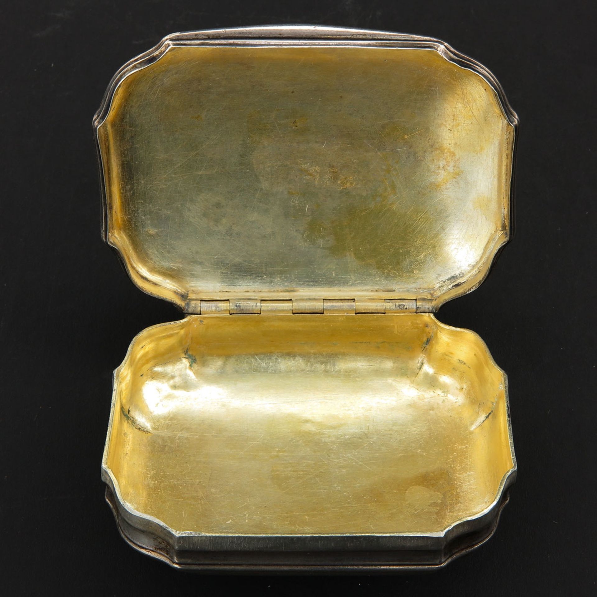 An 18th Century Snuff Box - Image 7 of 10