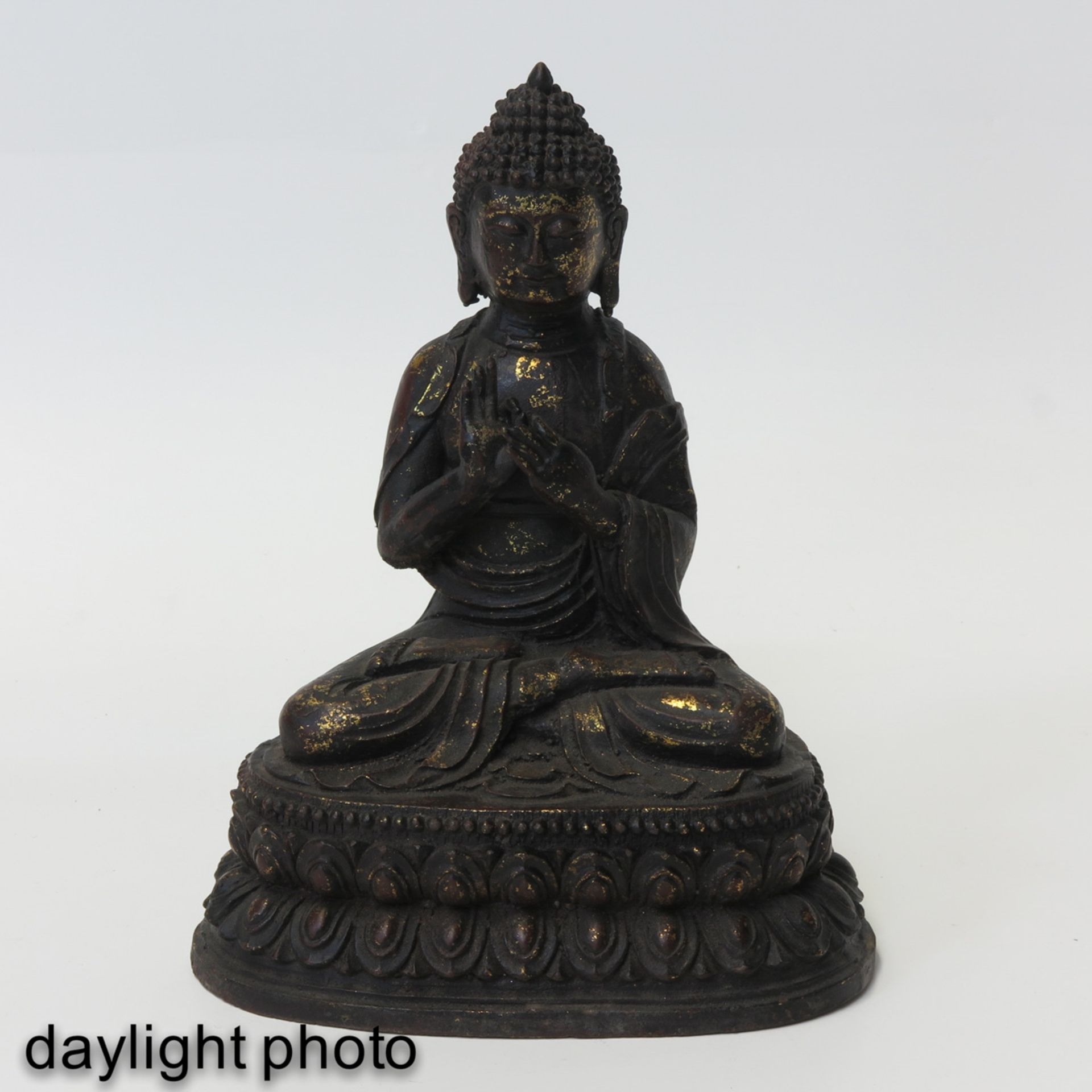 A Bronze Buddha Sculpture - Bild 7 aus 10