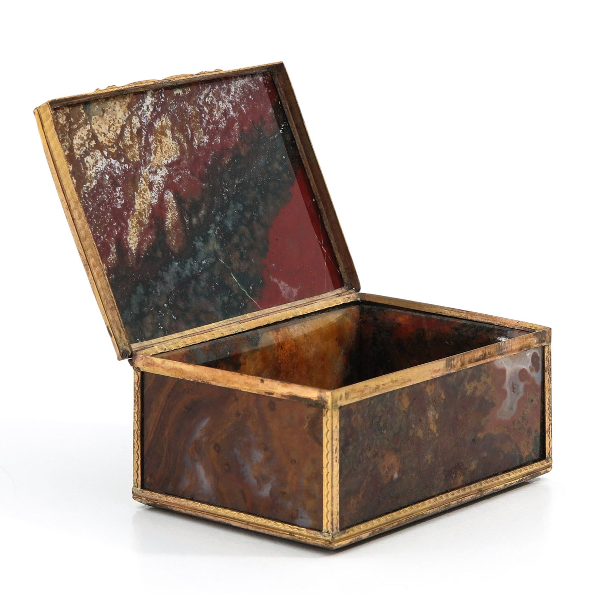 A 19th Century Snuff Box - Image 7 of 9