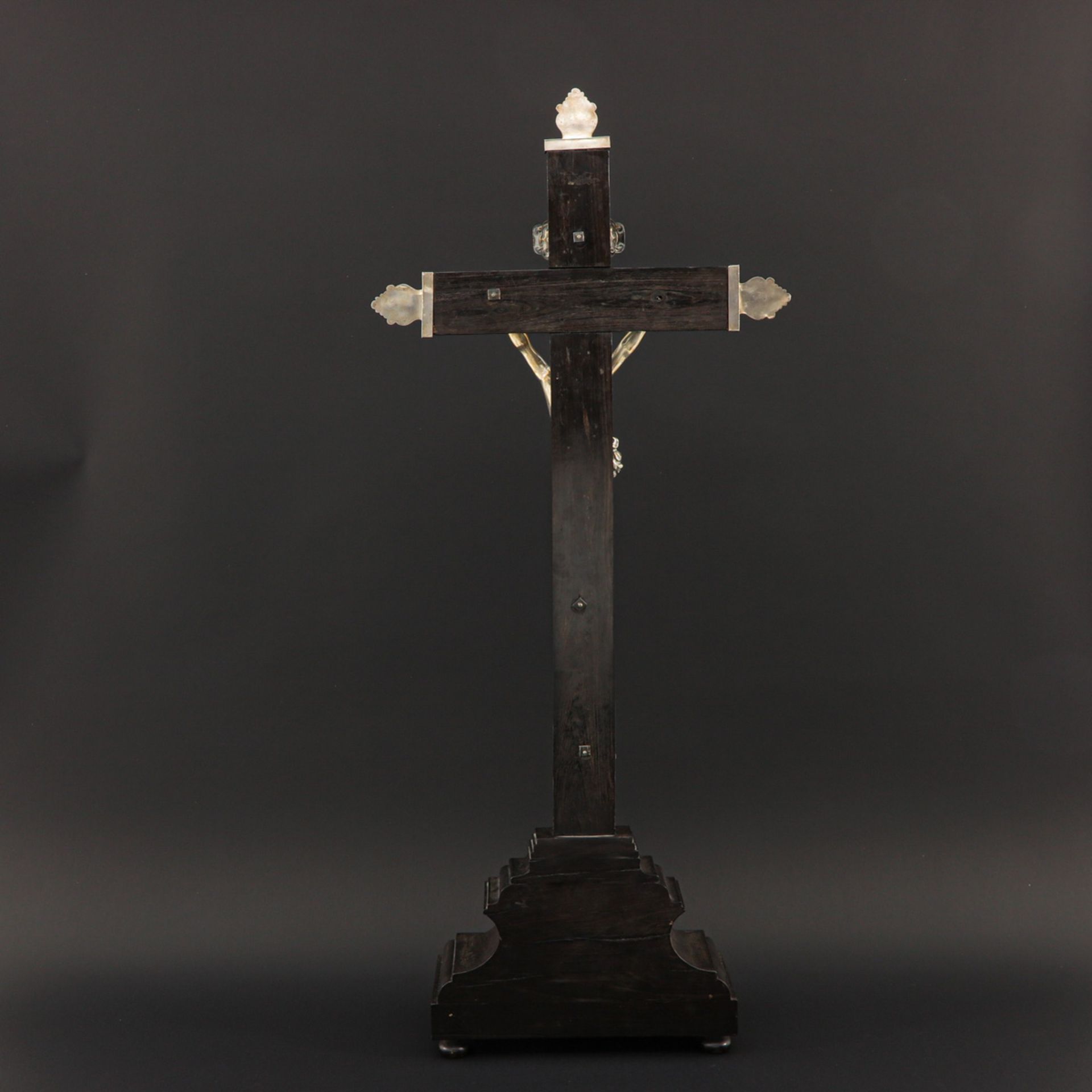 A 19th Century Silver Crucifix - Bild 3 aus 10
