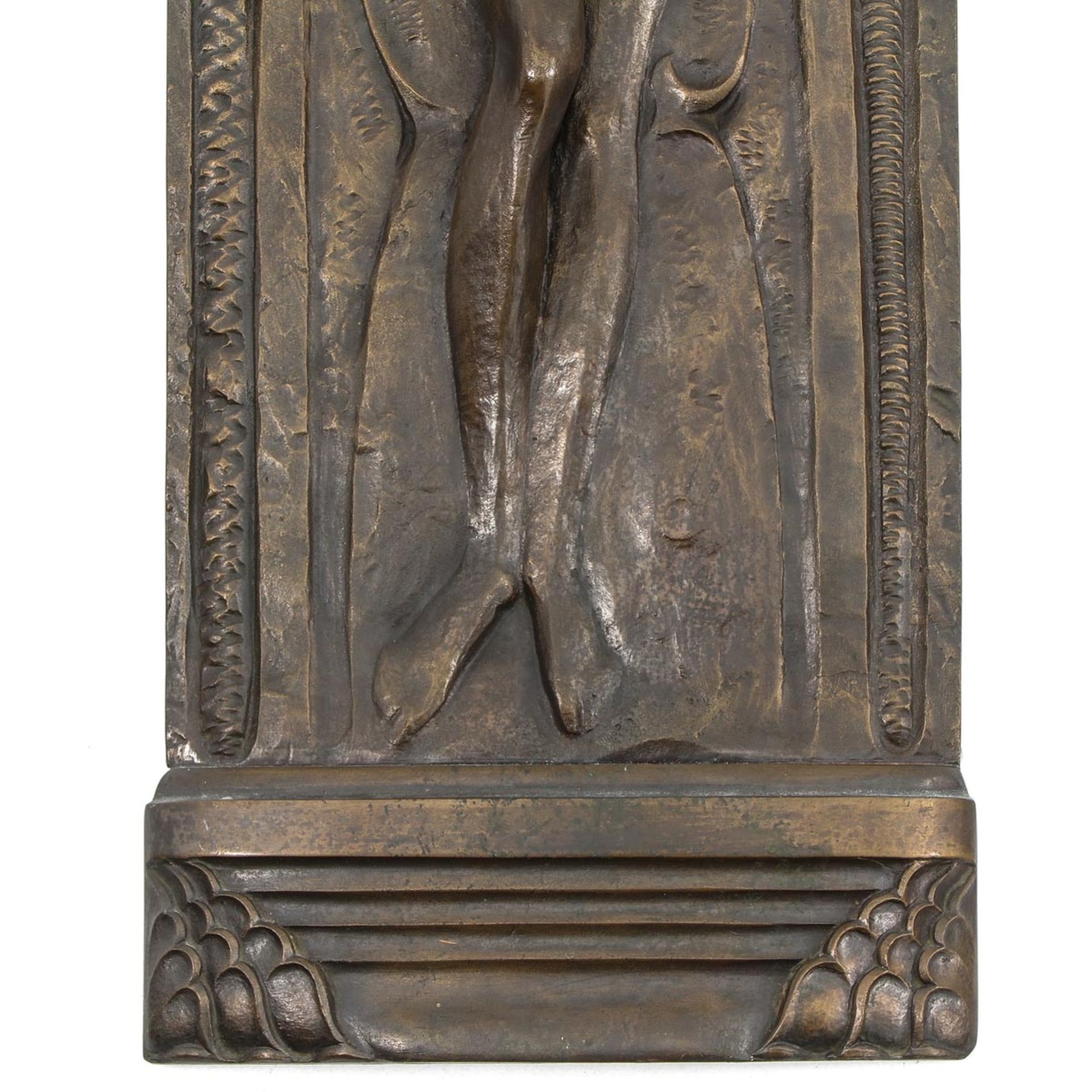 A Bronze Art Deco Sculpture - Bild 5 aus 5