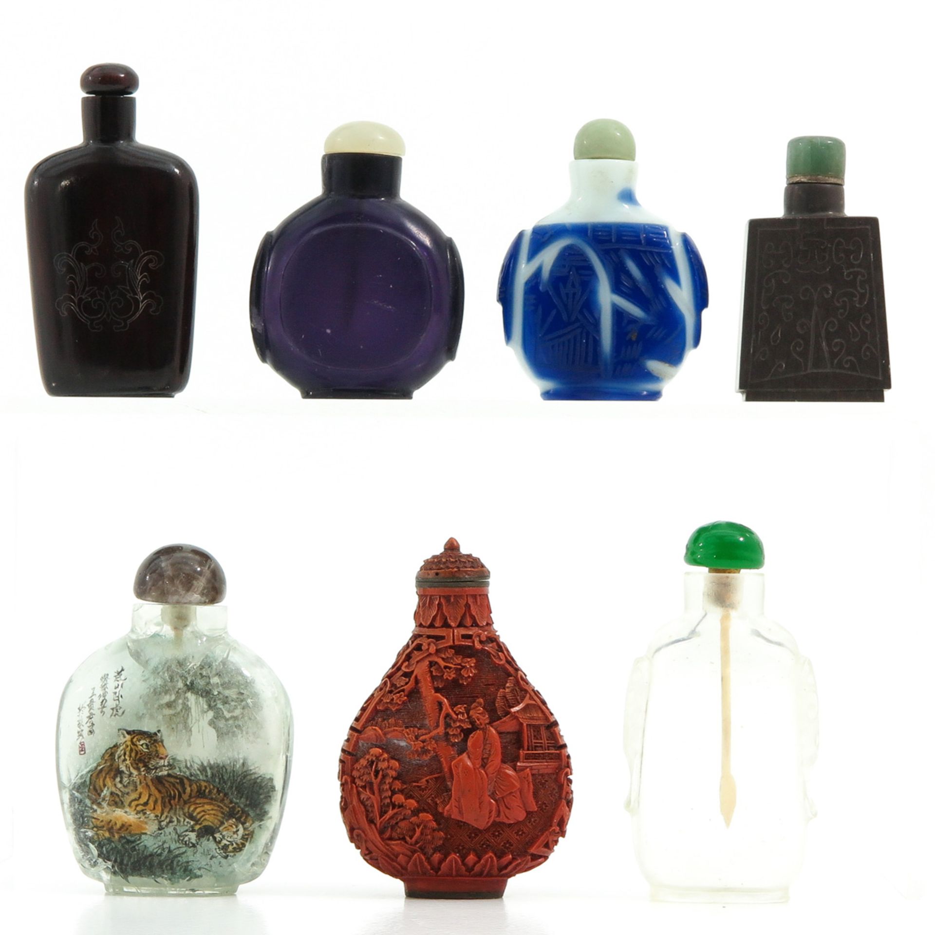 A Collection of 7 Snuff Bottles - Bild 3 aus 10