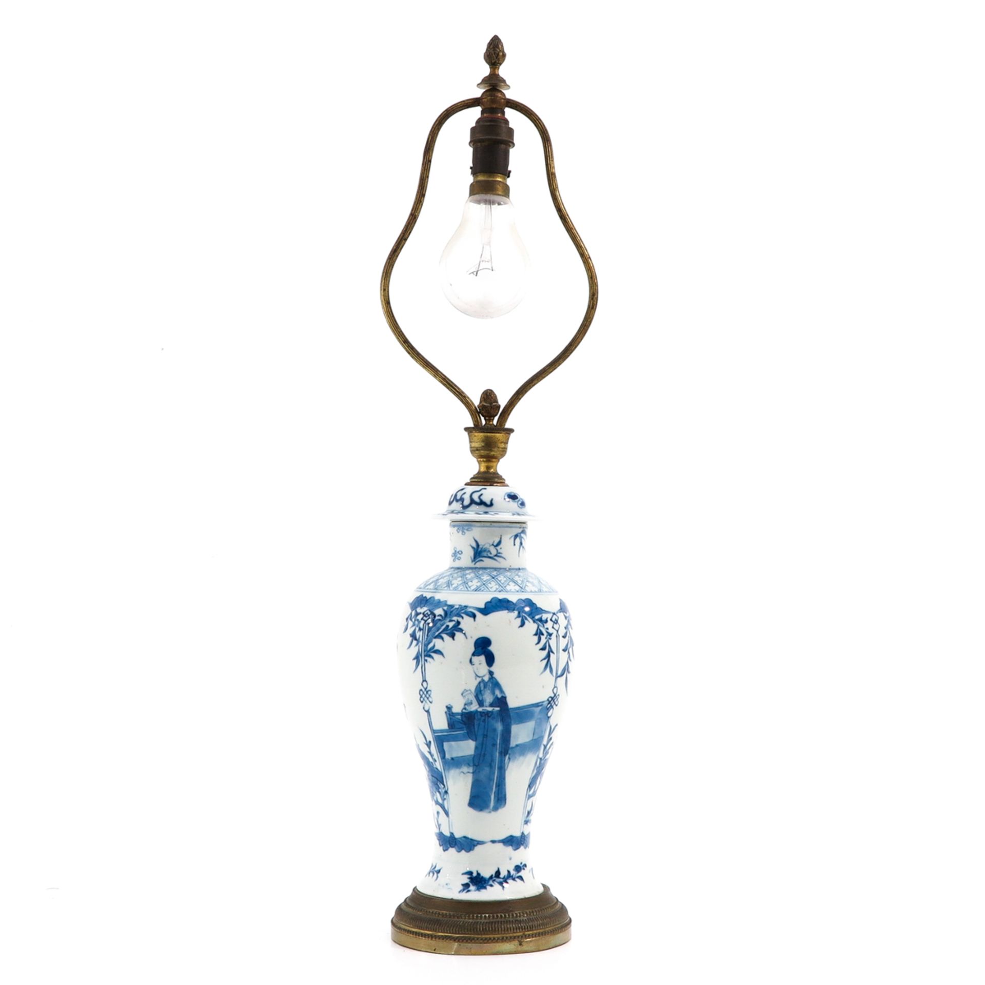 A Blue and White Lamp - Image 3 of 9