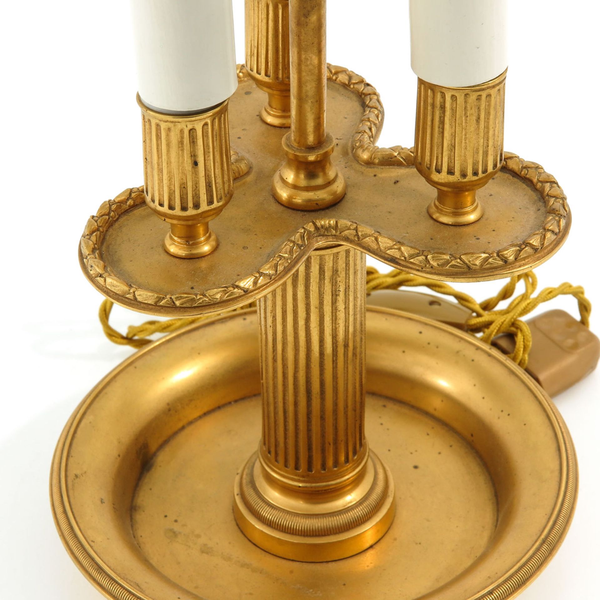 A Table Lamp with Brass Shade - Image 9 of 9