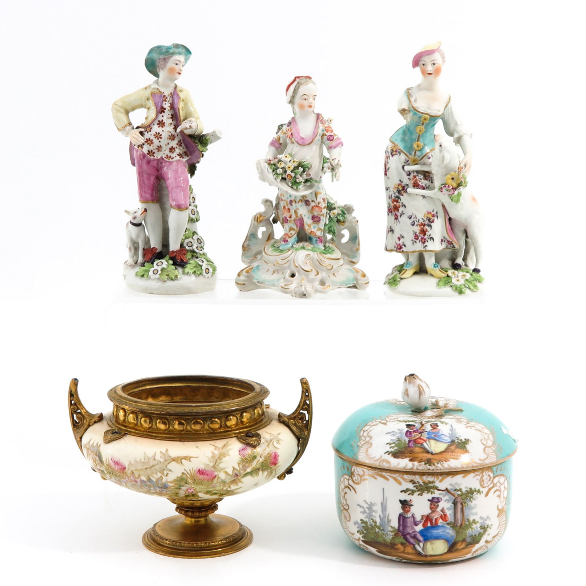 A Lot of 5 Pieces of European Porcelain