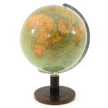 A Columbus Aardglobe Globe