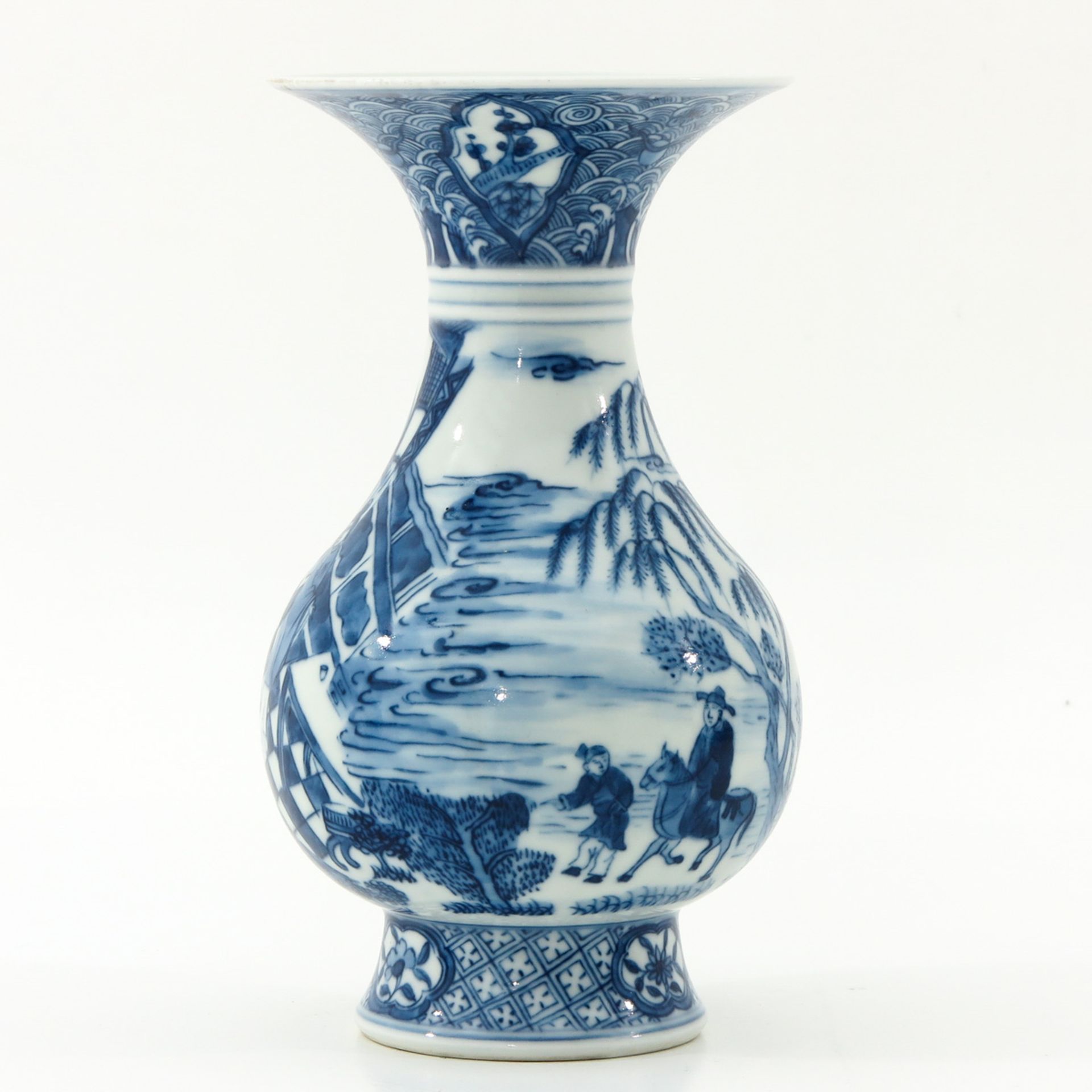 A Blue and White Vase - Image 2 of 9