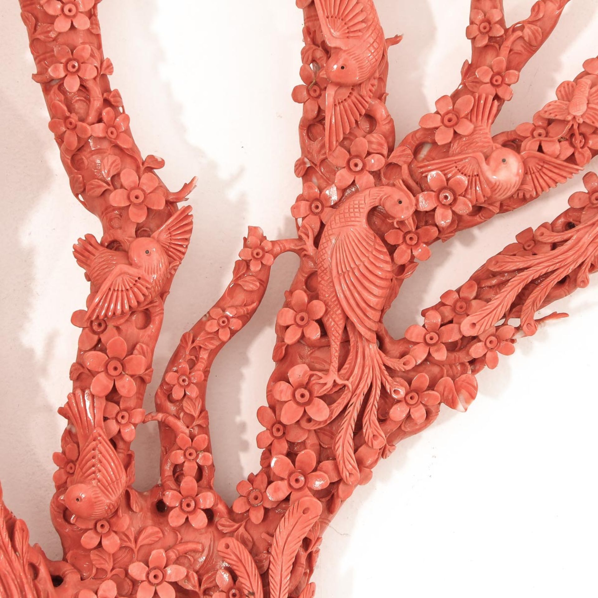 A Carved Red Coral Sculpture - Bild 6 aus 10