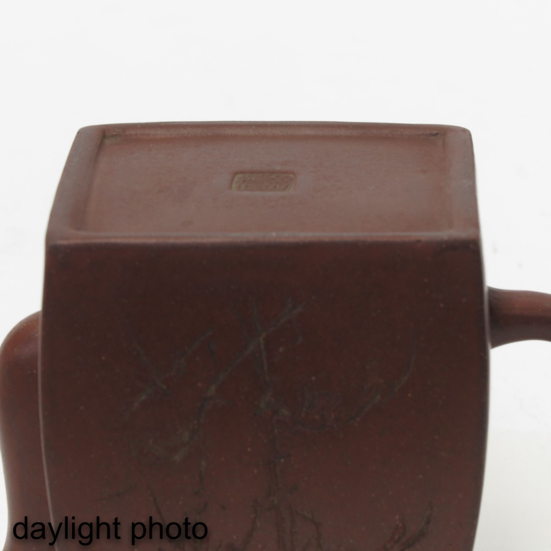 A Yixing Teapot - Image 8 of 10