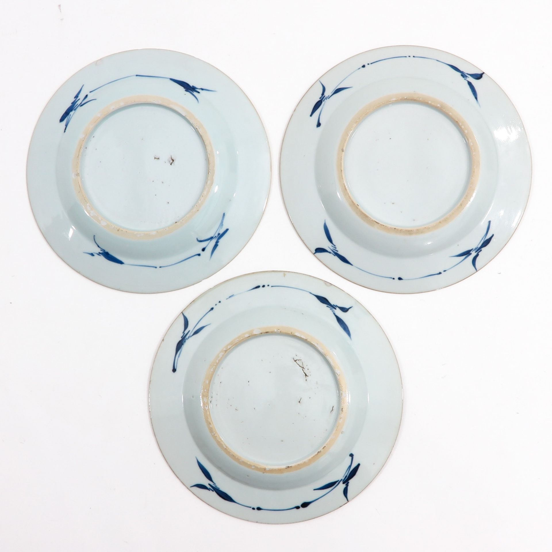 A Series of 3 Blue and White Plates - Bild 2 aus 10