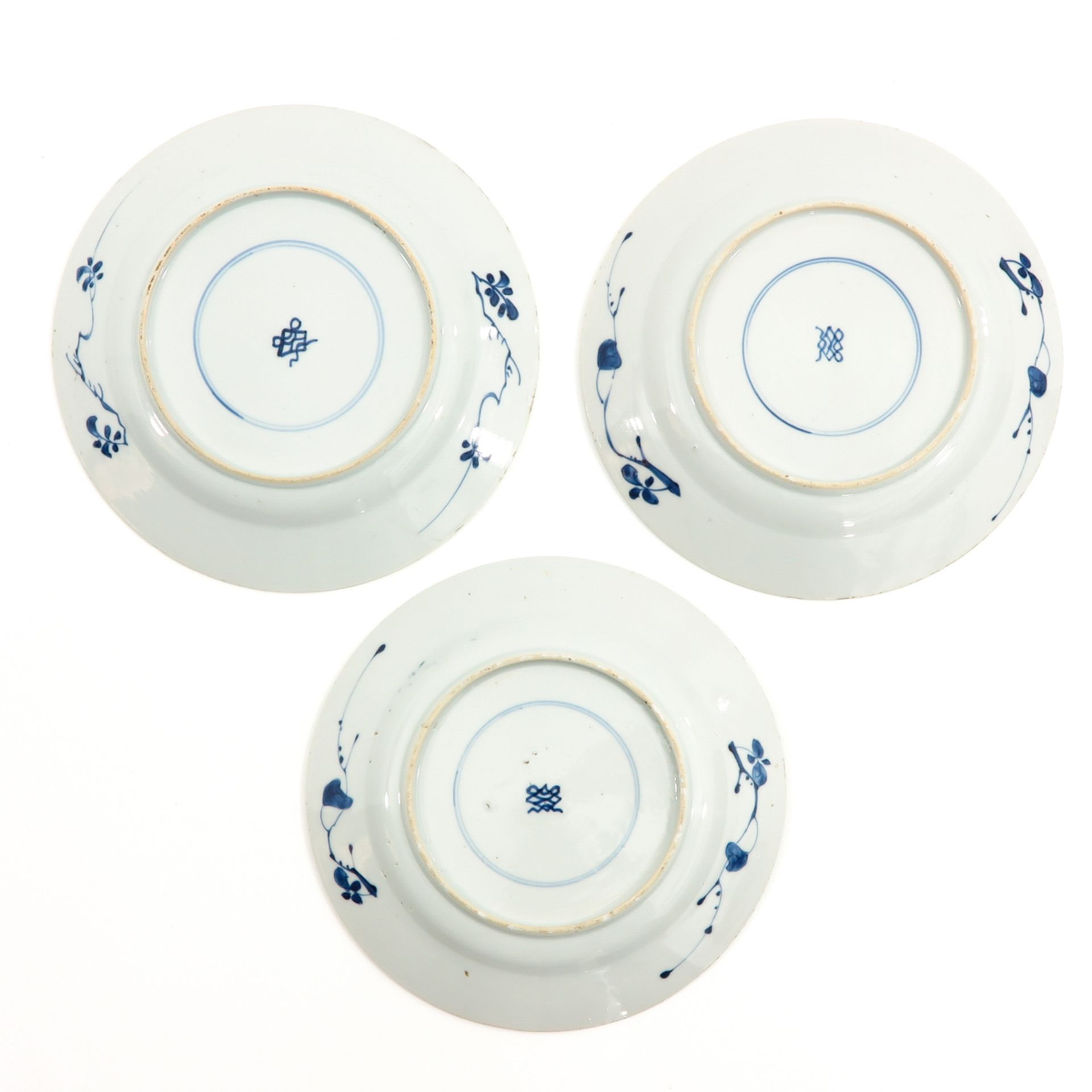 A Series of 3 Blue and White Plates - Bild 2 aus 10