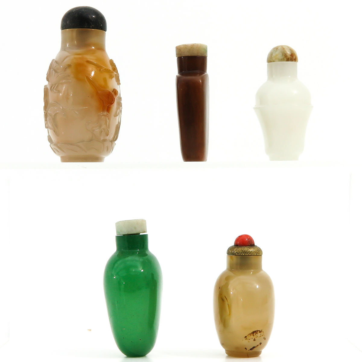 A Collection of 5 Snuff Bottles - Image 2 of 10