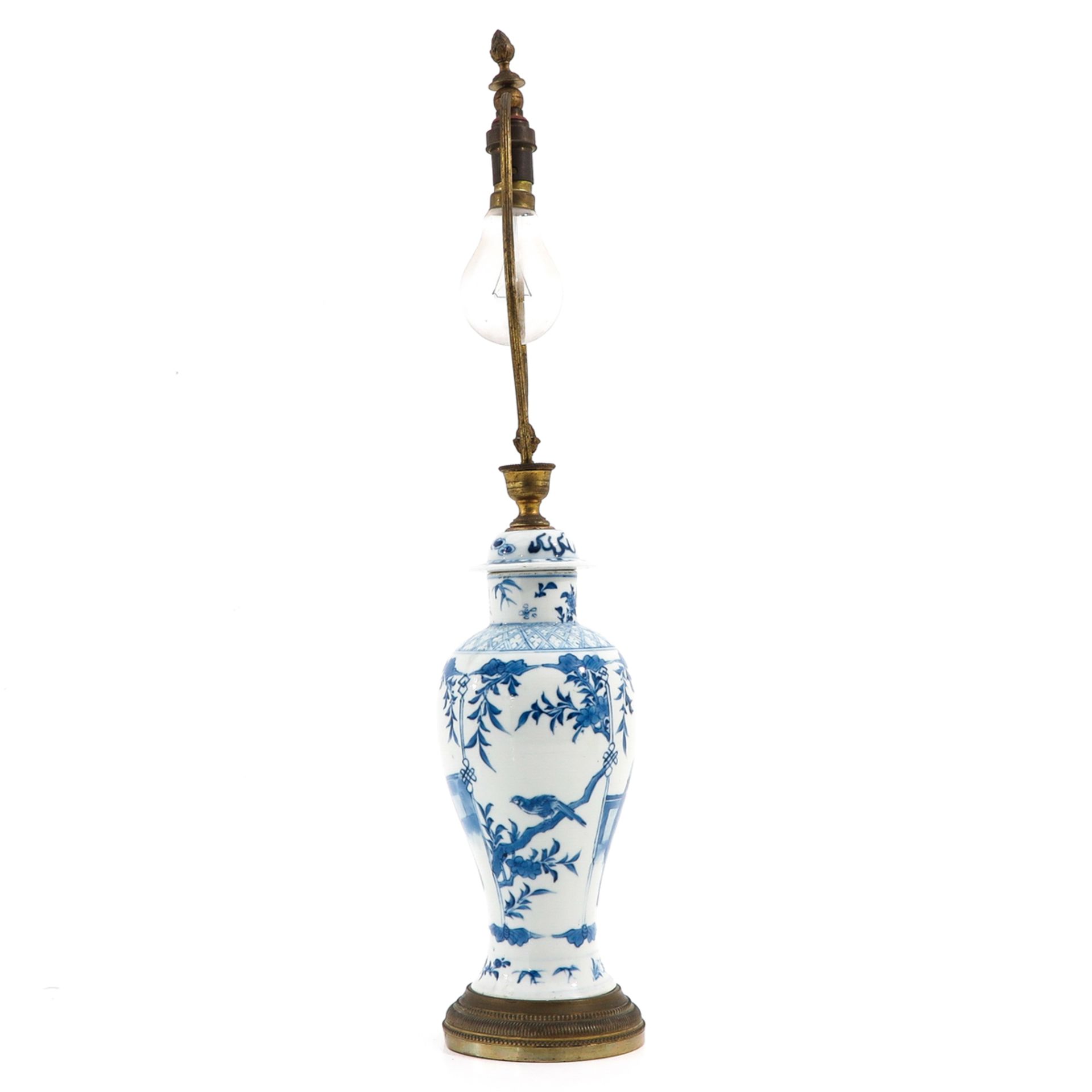 A Blue and White Lamp - Image 4 of 9