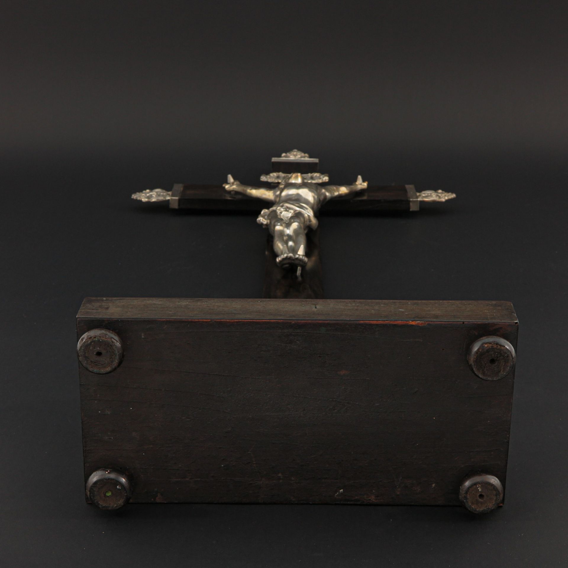 A 19th Century Silver Crucifix - Bild 6 aus 10