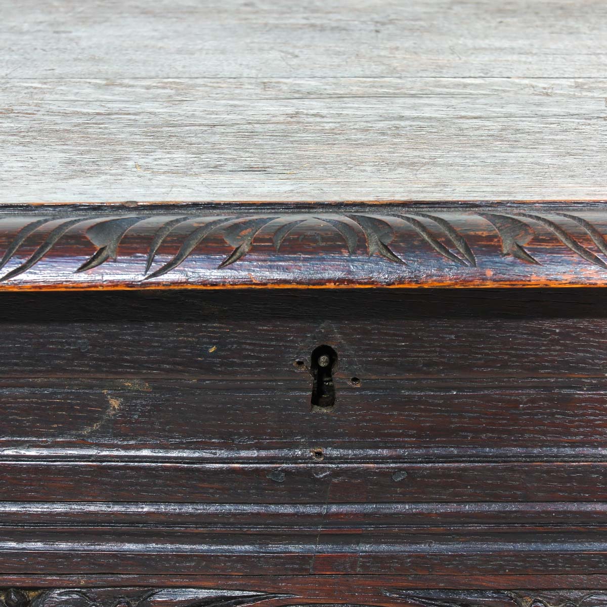 An 18th Century Oak Cabinet - Image 8 of 10