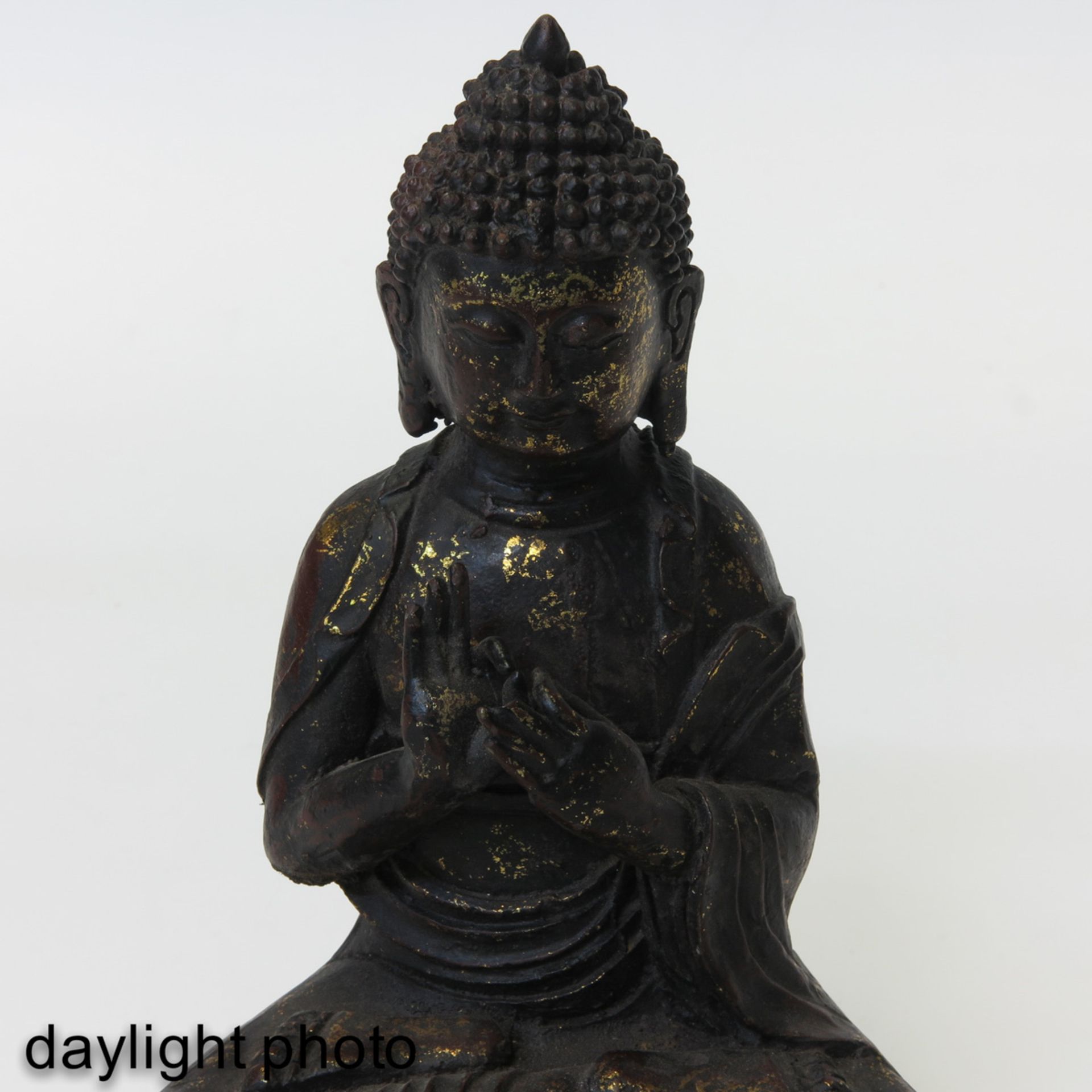 A Bronze Buddha Sculpture - Bild 9 aus 10